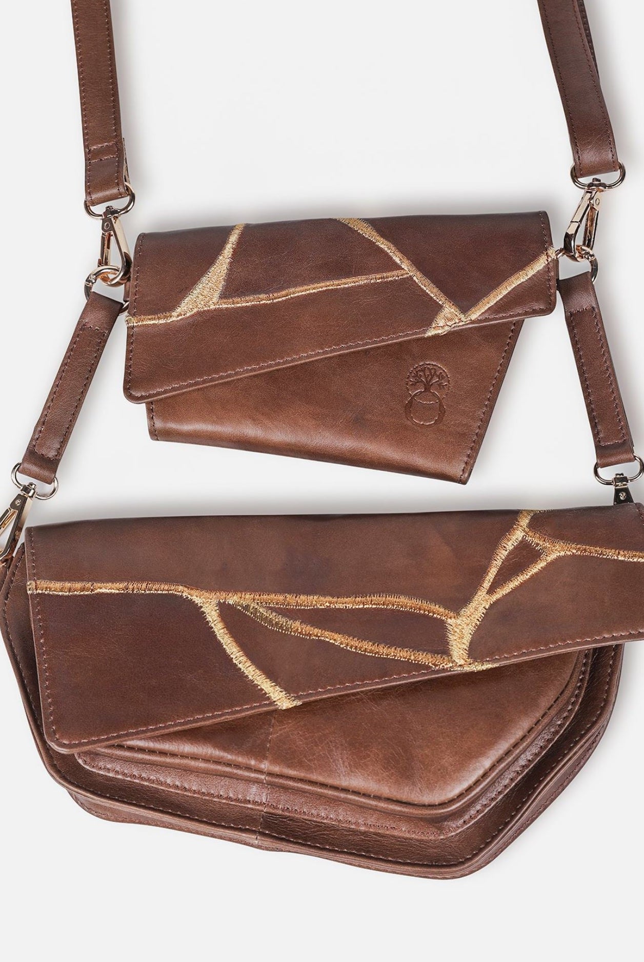 Seiki Shiatsu Crossbody System in Tan - CiceroniWalletEconock