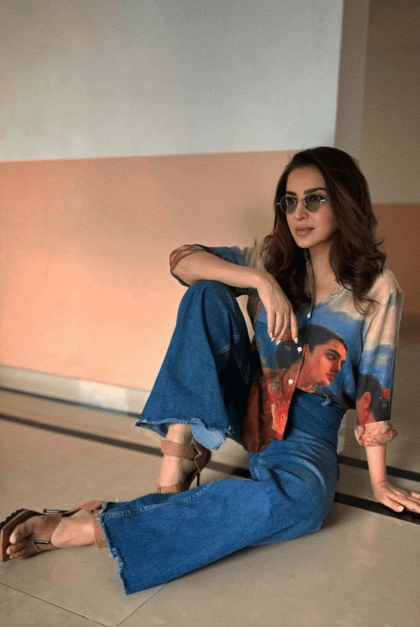 Shakuntala by Raja Ravi Varma - CiceroniUnisex ShirtsNaymish