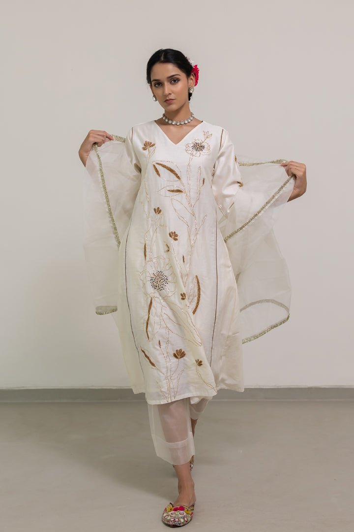 Shwetara Kurta Set with Dupatta - CiceroniKurta Set, Festive WearSilai Studio