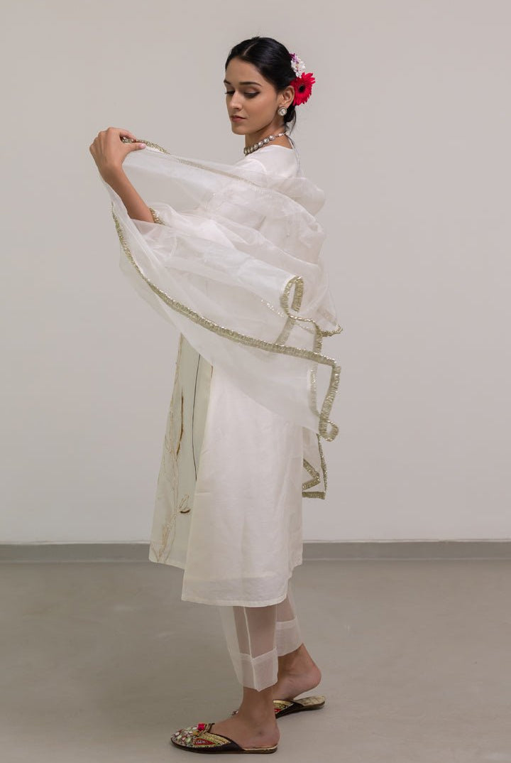 Shwetara Kurta Set with Dupatta - CiceroniKurta Set, Festive WearSilai Studio