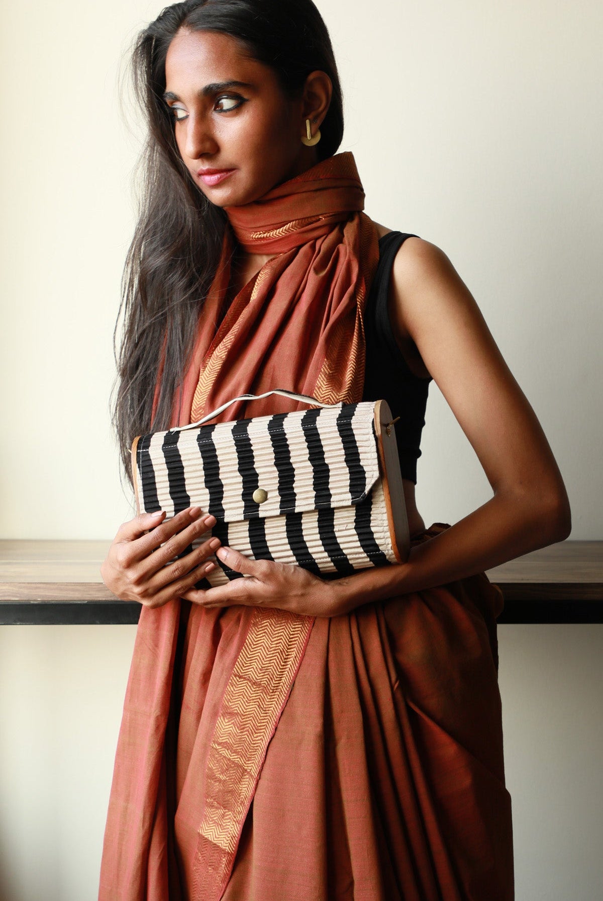 Siden Upcycled Capsule Clutch - CiceroniClutchLukka Chuppi