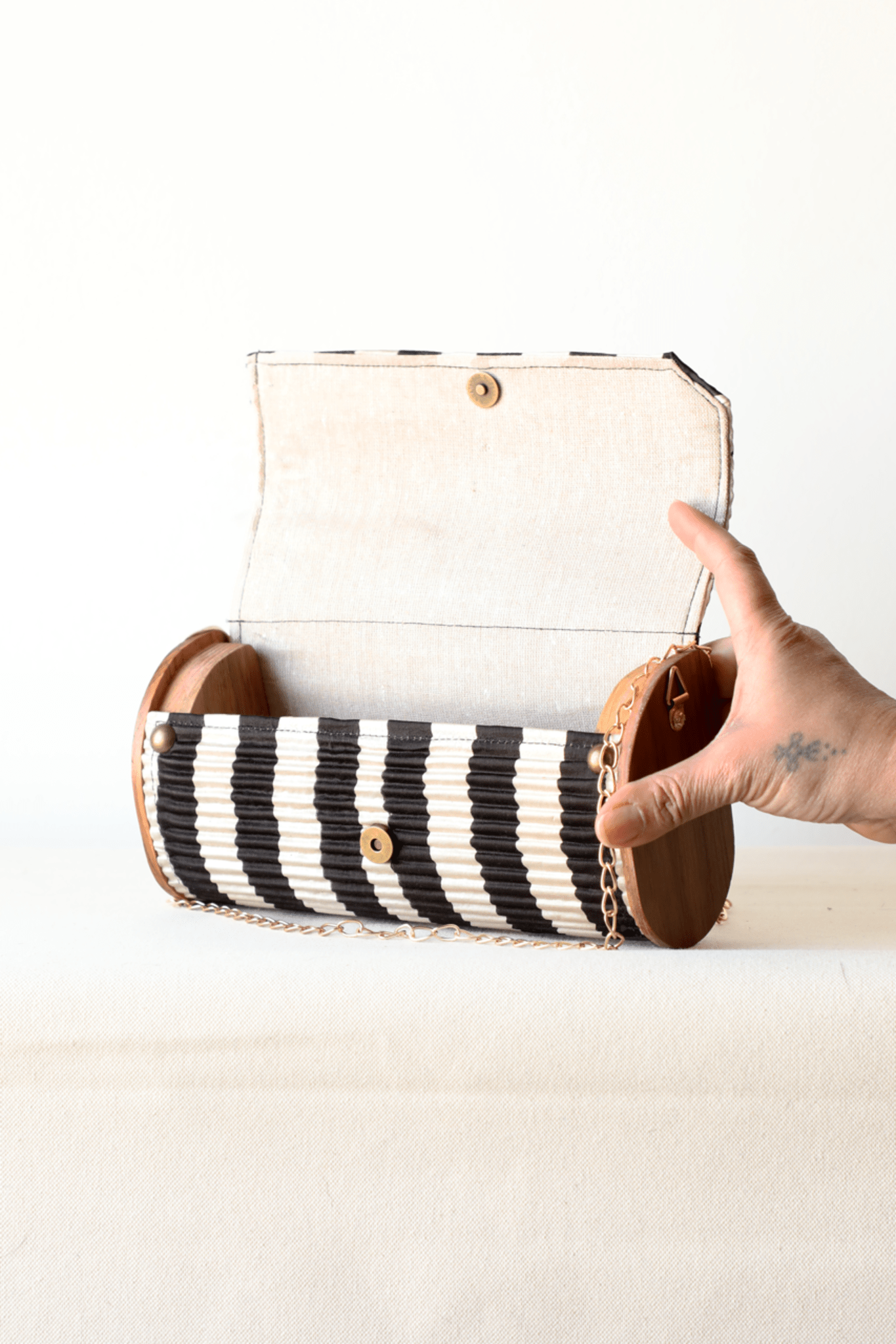 Siden Upcycled Mini Clutch - CiceroniBagsLukka Chuppi