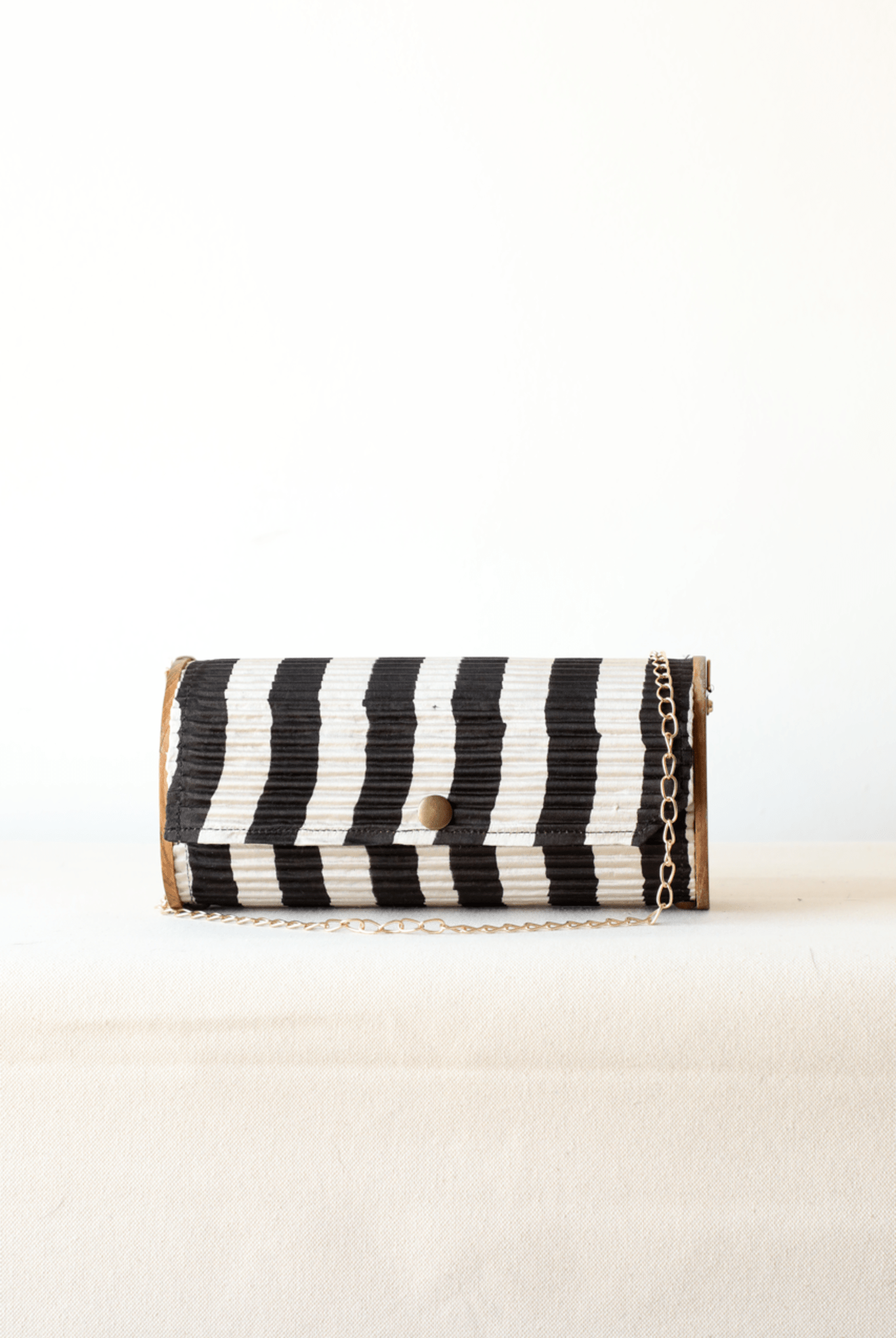 Siden Upcycled Mini Clutch - CiceroniBagsLukka Chuppi