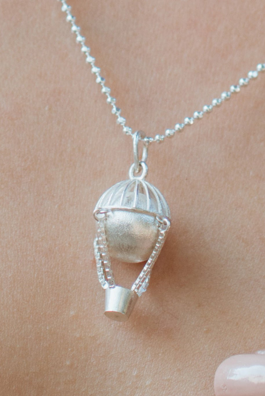 Silver Ball Hot Air Balloon - CiceroniNeckpieceBaka