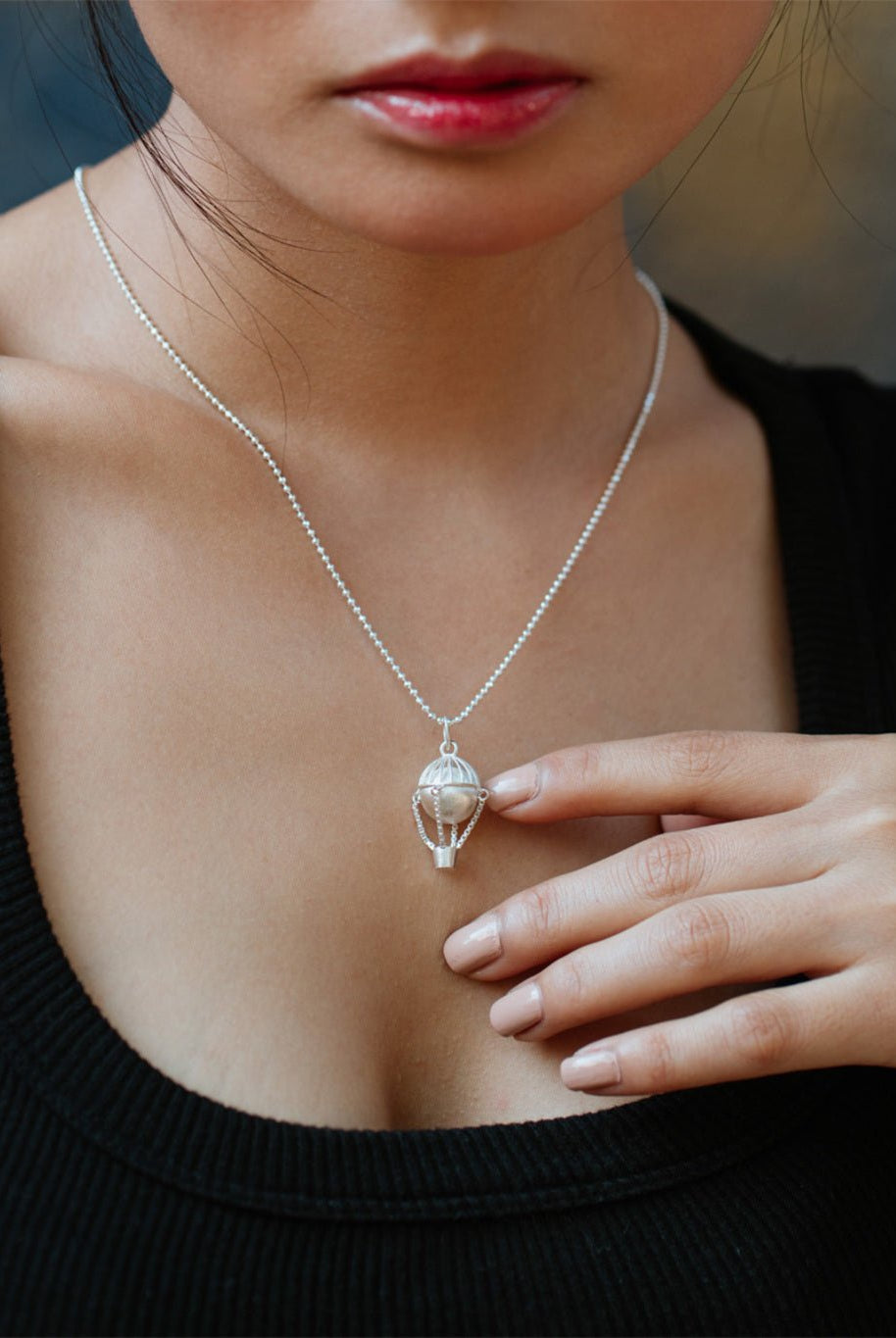 Silver Ball Hot Air Balloon - CiceroniNeckpieceBaka