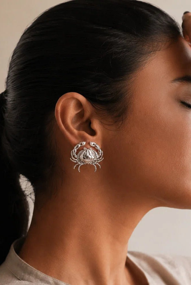 Silver Crab Studs - CiceroniEarringUnbent