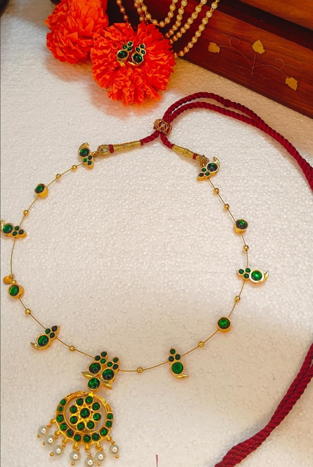 Single Layered Green Kemp Maanga and Blue Stone Necklace - CiceroniNecklace SetAarika