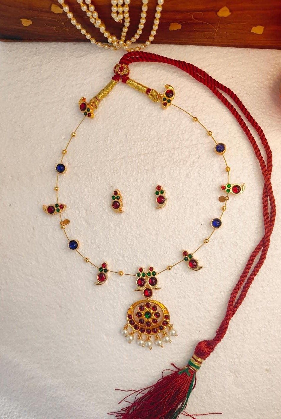 Single Layered Red Kemp Maanga and Blue Stone Necklace - CiceroniNecklace SetAarika