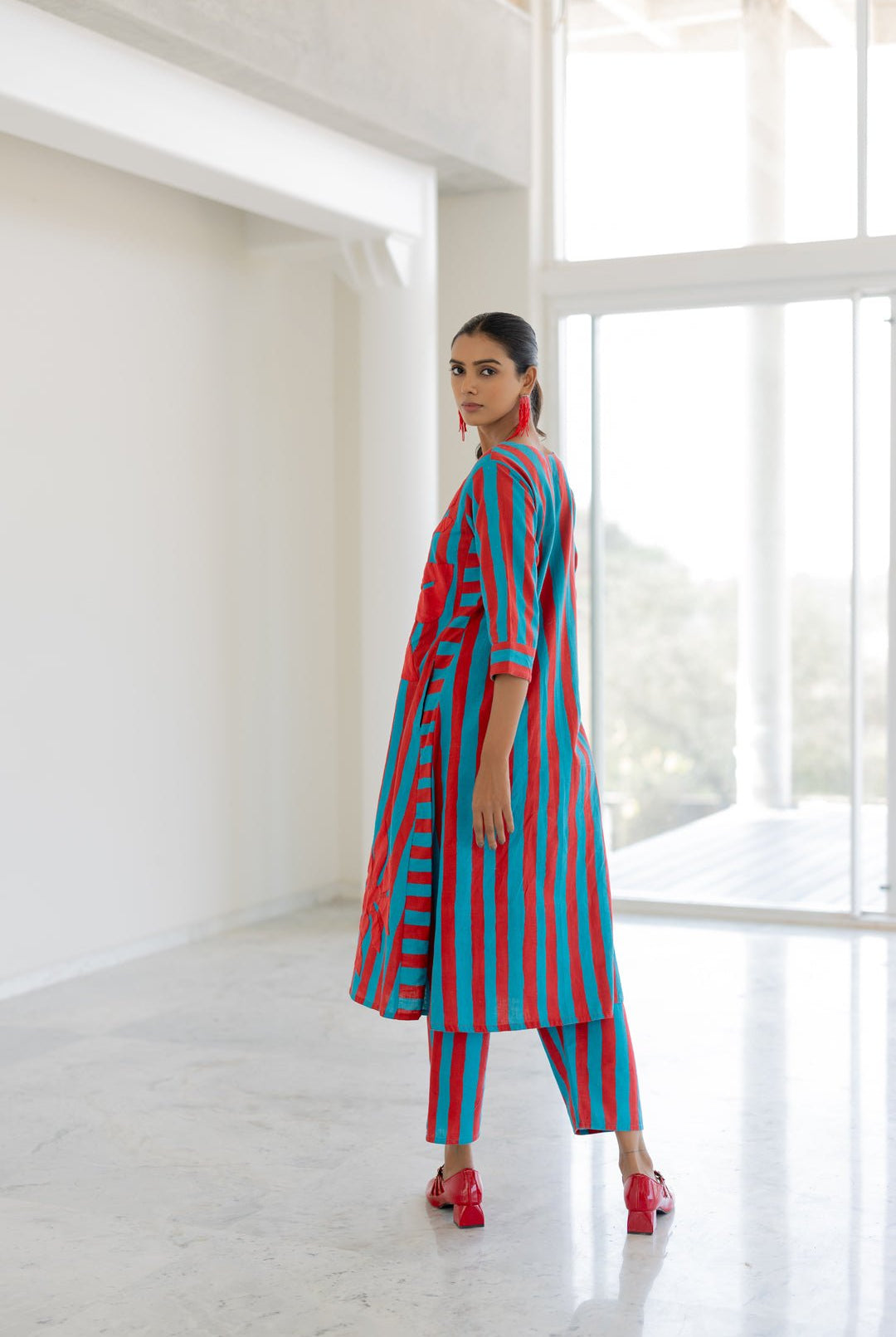 Sky Fire Striped Appliqué Kurta Set - CiceroniKurta Set, Everyday WearSilai Studio
