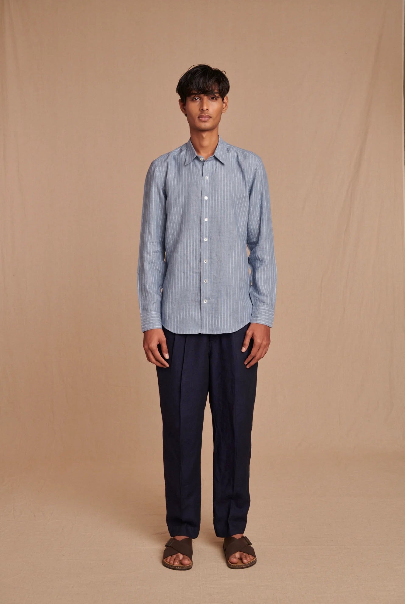 Sky Pinstripe Linen Men's Oxford Shirt - Slim Fit - CiceroniShirtSaphed