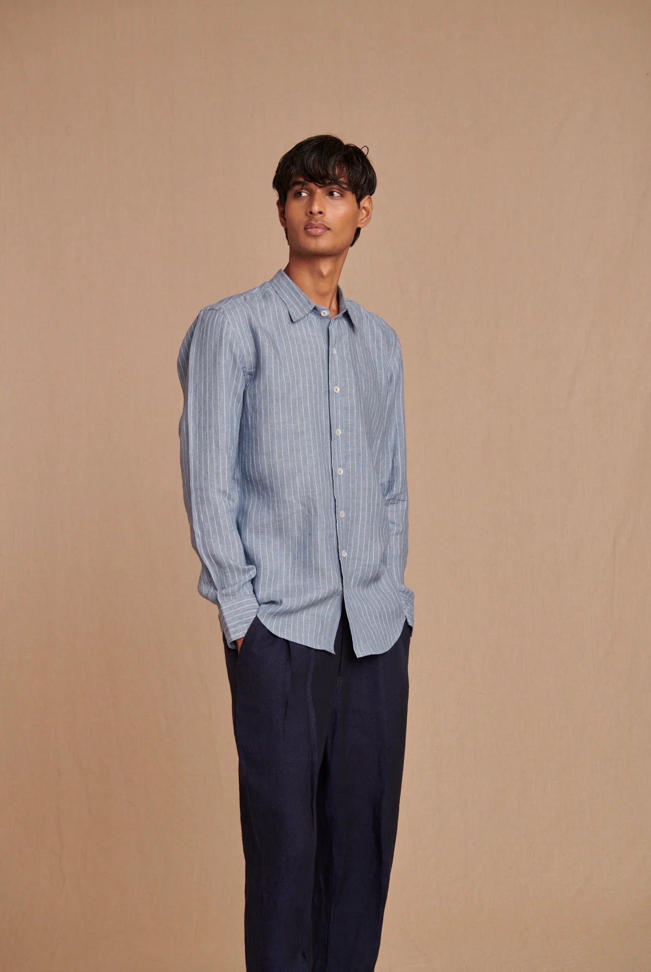 Sky Pinstripe Linen Men's Oxford Shirt - Slim Fit - CiceroniShirtSaphed