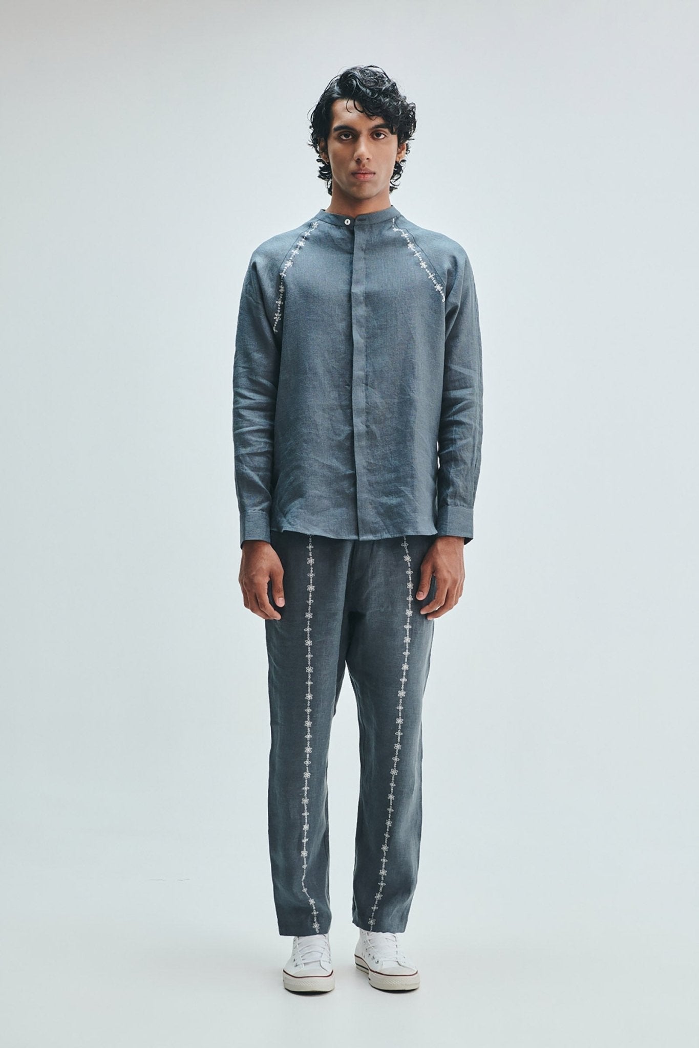 Slate Linen Embroidered Men's Raglan Shirt - CiceroniShirtSaphed