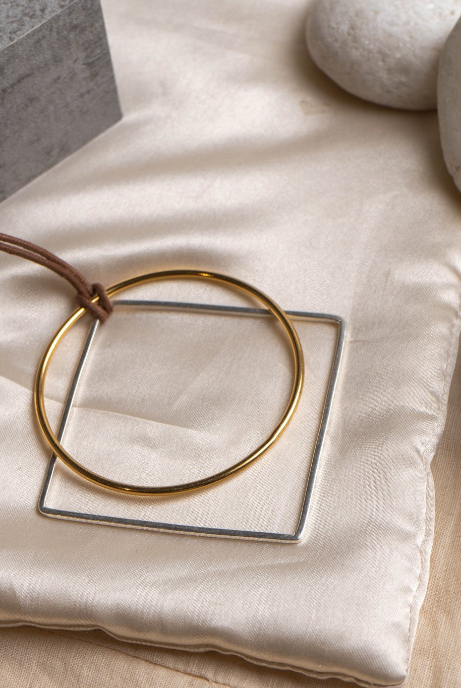 Squircle Necklace - CiceroniNecklaceMerald Curio