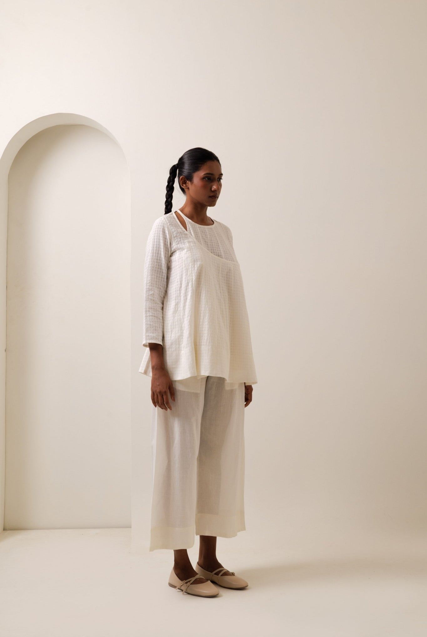 Sthira Set - CiceroniCo - ord SetKajal Agarwal