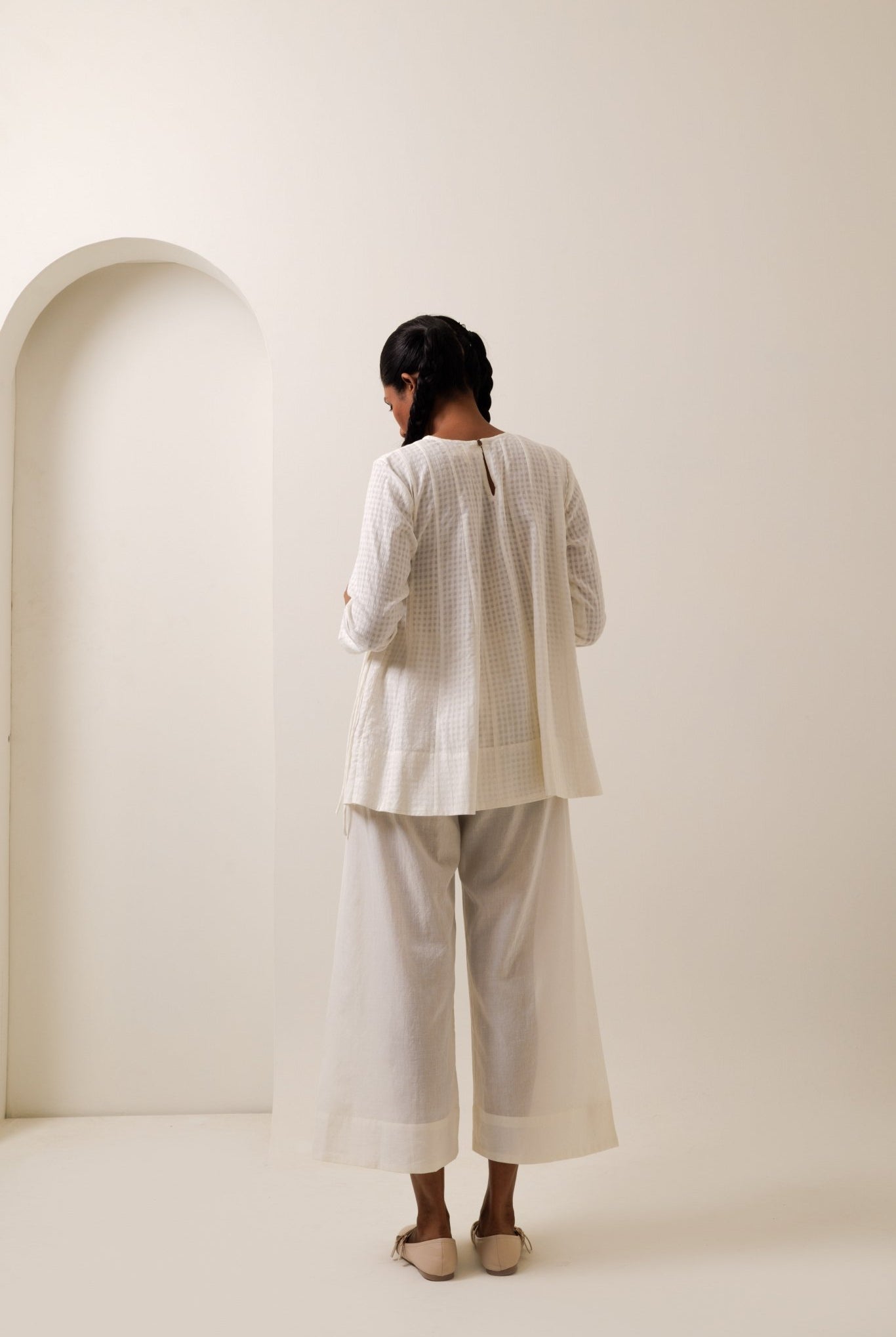 Sthira Set - CiceroniCo - ord SetKajal Agarwal