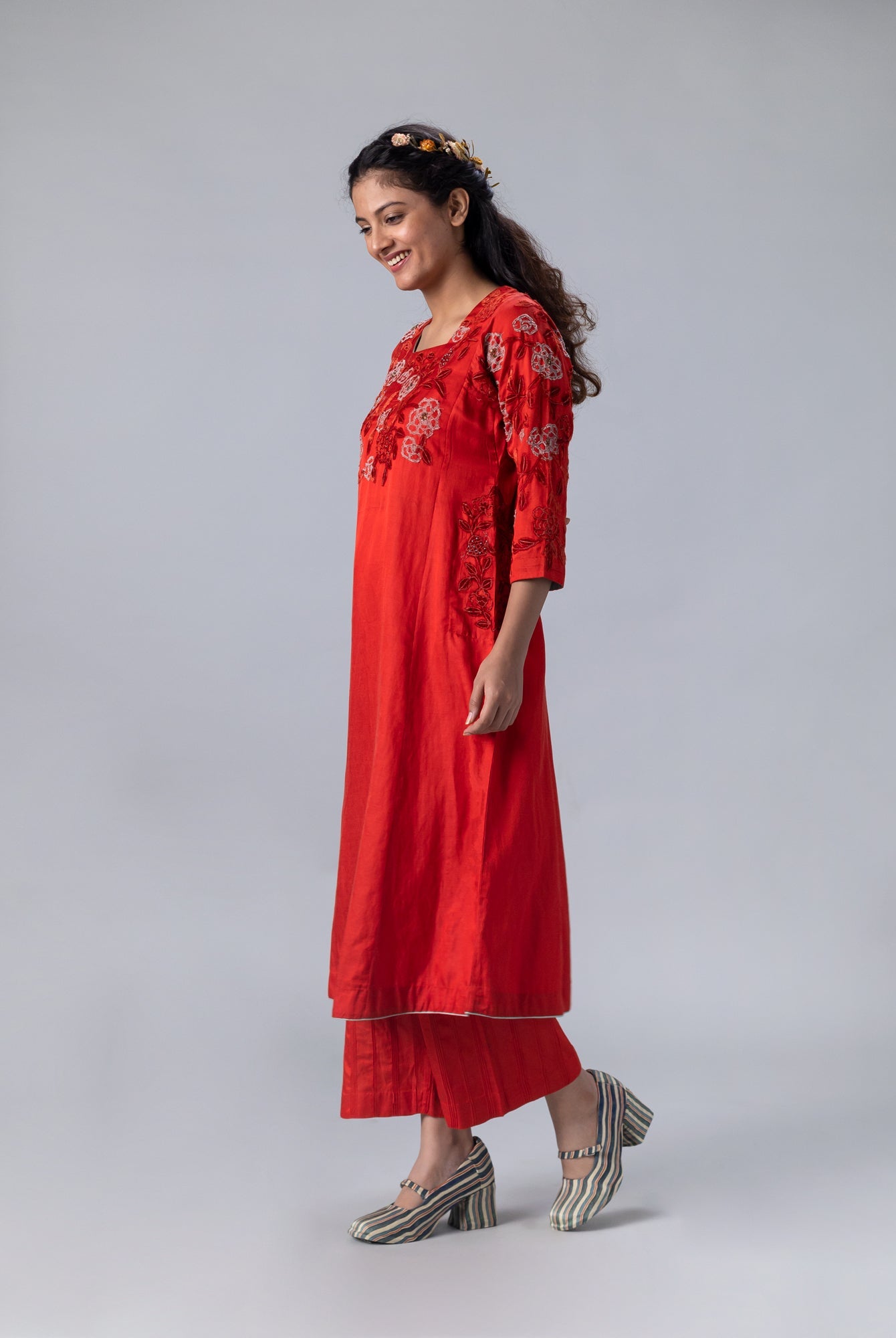 Sudha Red Kurta - CiceroniKurtaShades of India