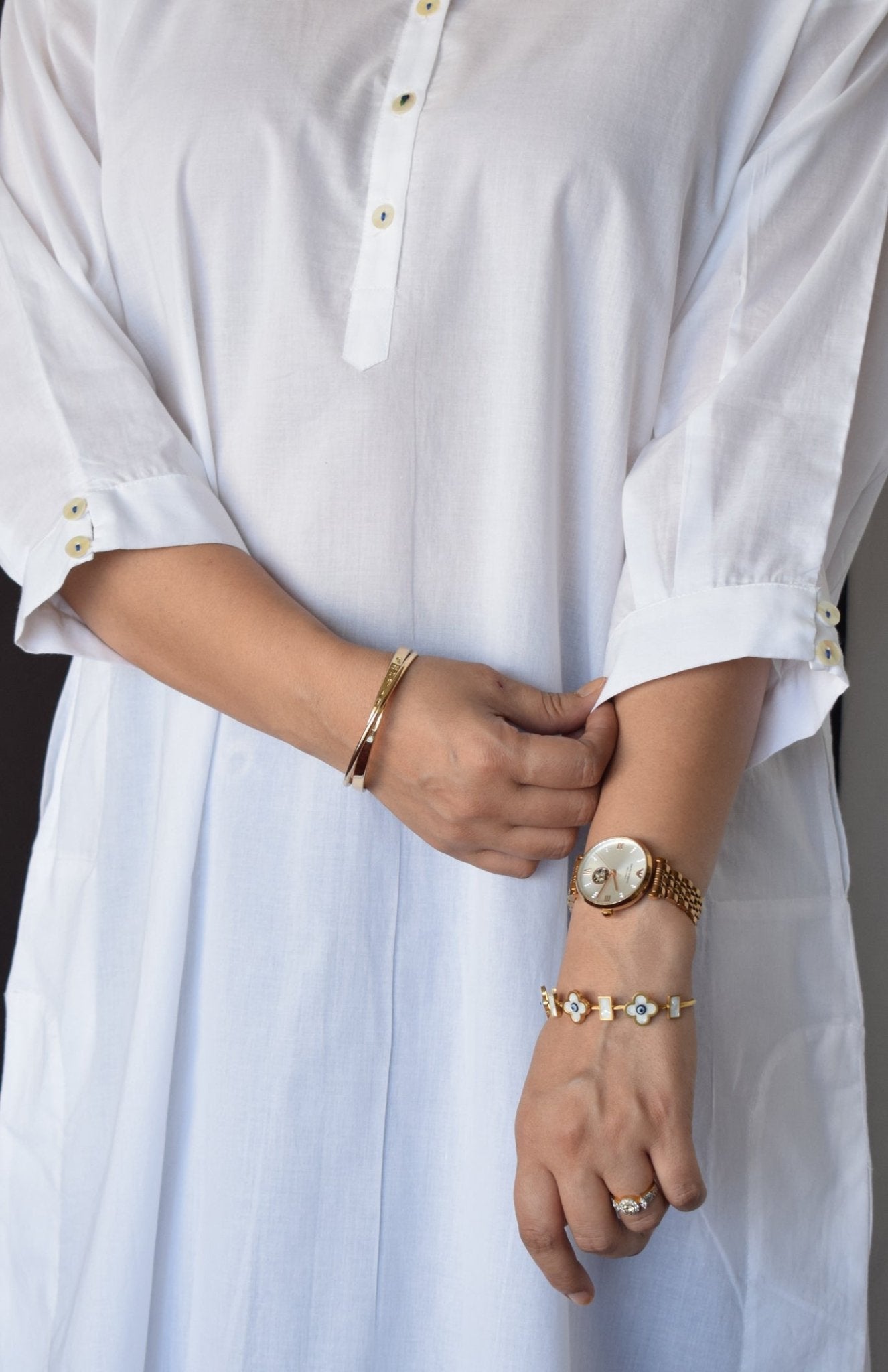 Sunkissed White Anti - fit Kurta with Placket - CiceroniKurta, Everyday WearHouse of Moxa