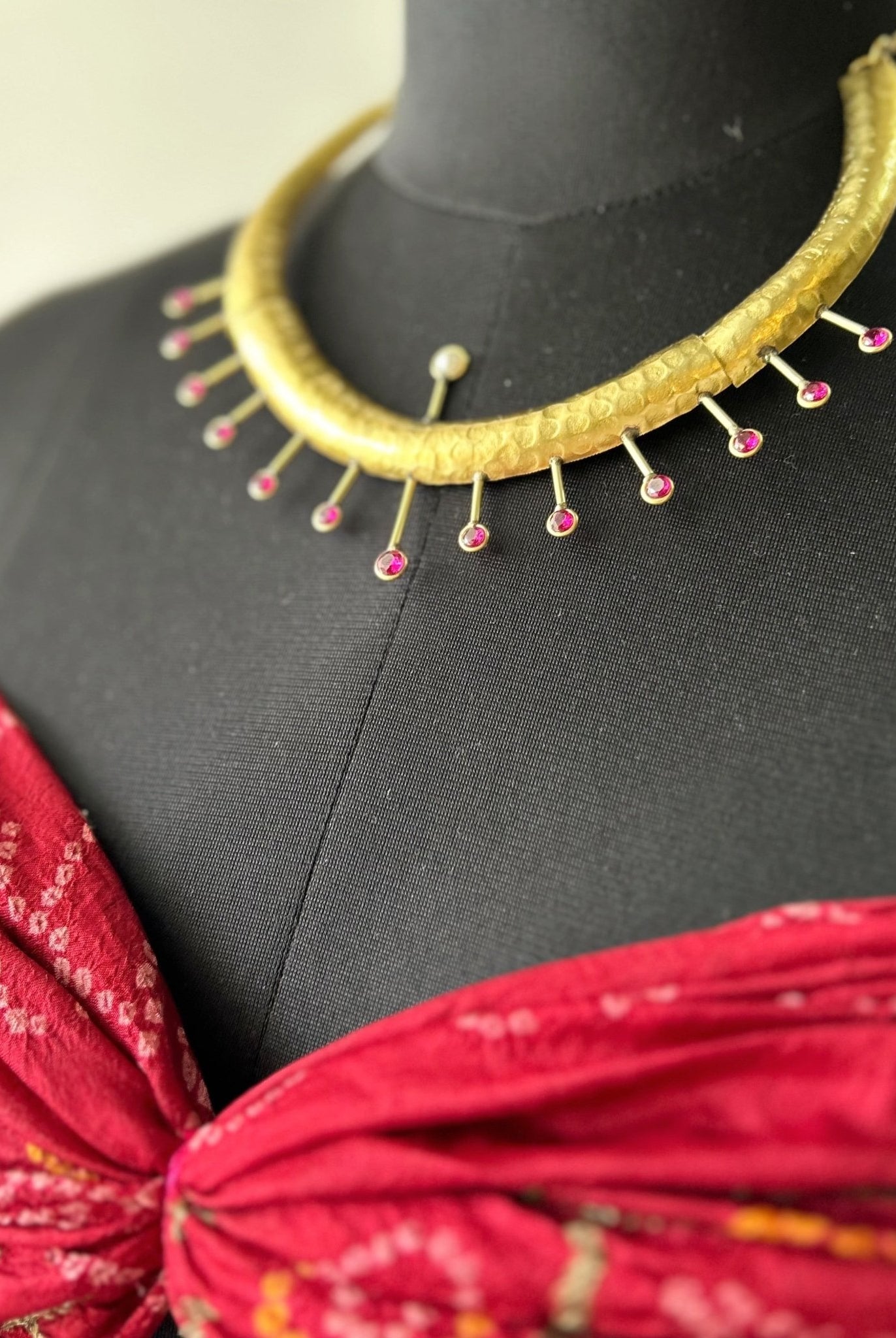 Surya Necklace - CiceroniNeckpieceBy Nirjari