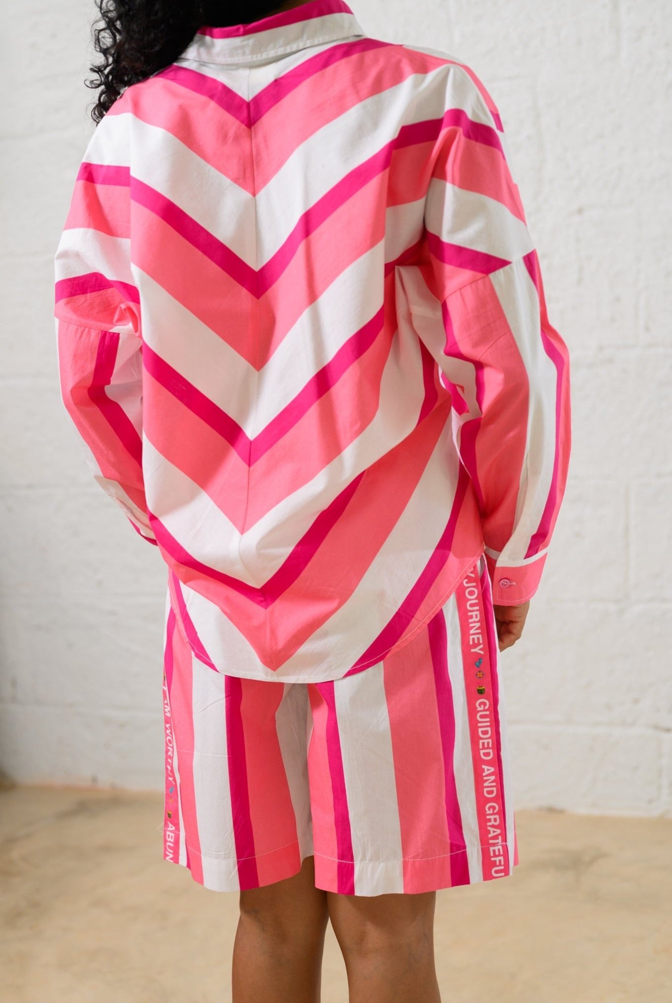 Susegad Listras Rosa - CiceroniCo - ord SetPrachi Kamat