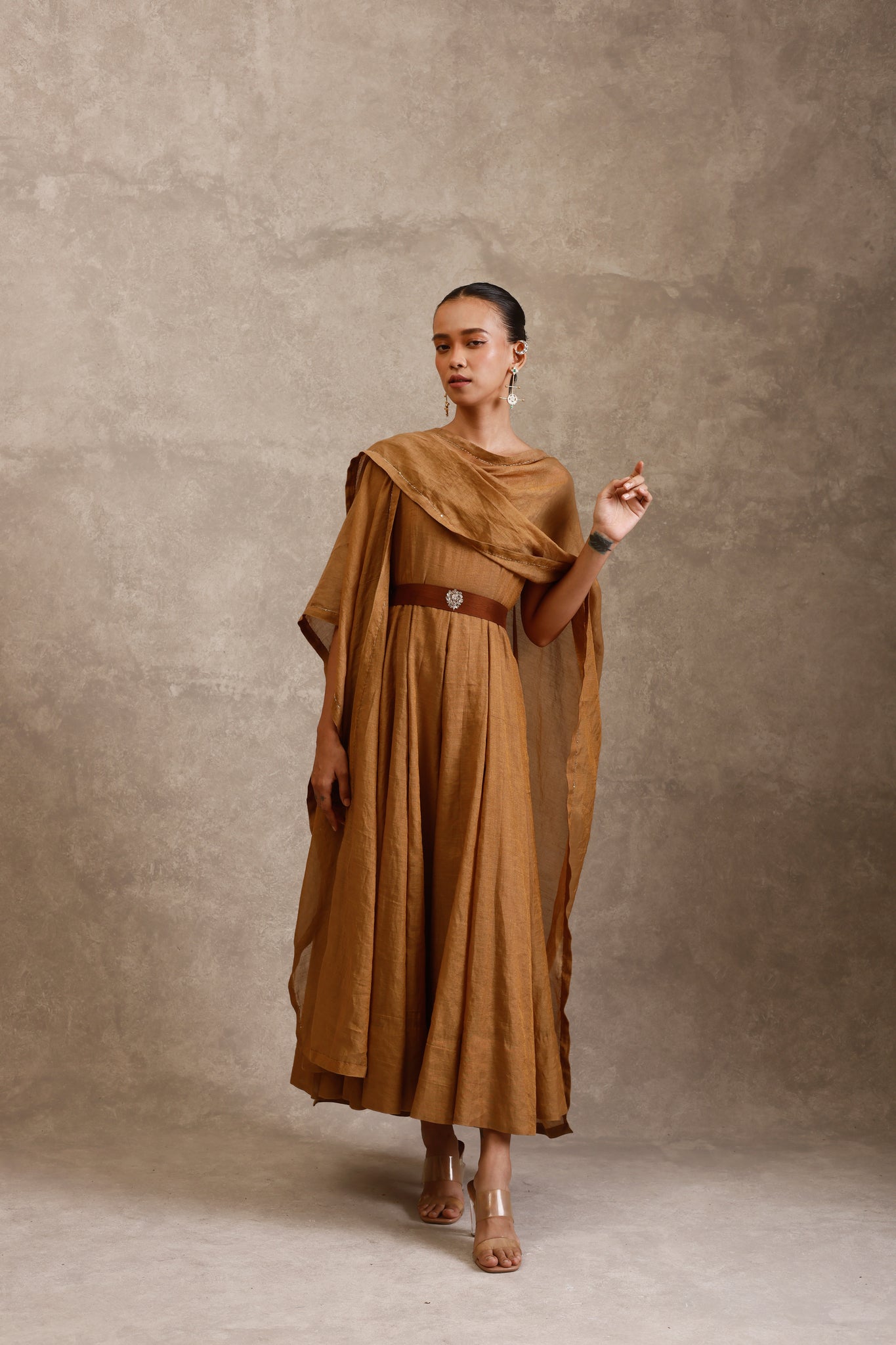 Suvarna - CiceroniDressesChokhi Chorri