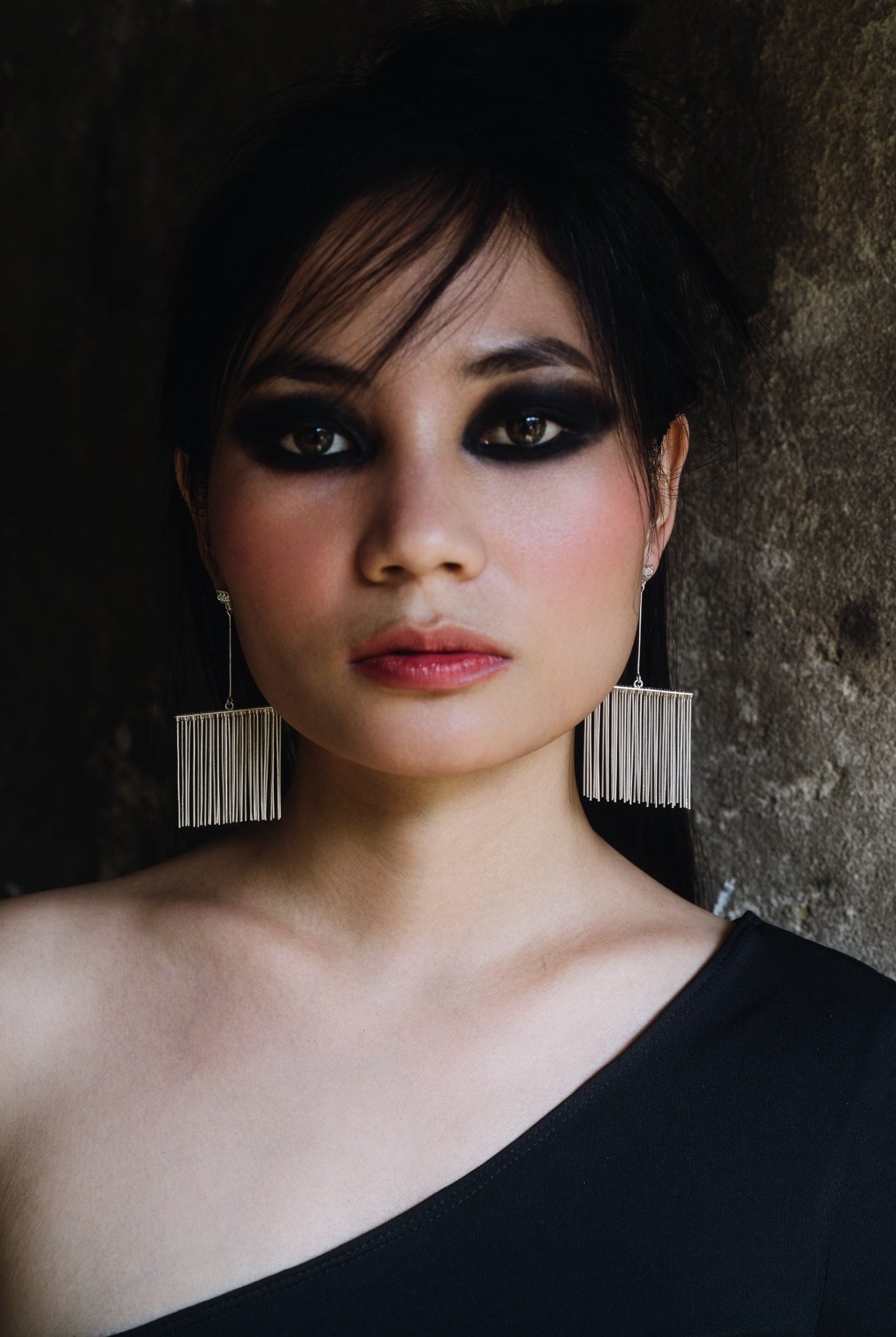 Sway Bold Earrings - CiceroniEarringsBaka