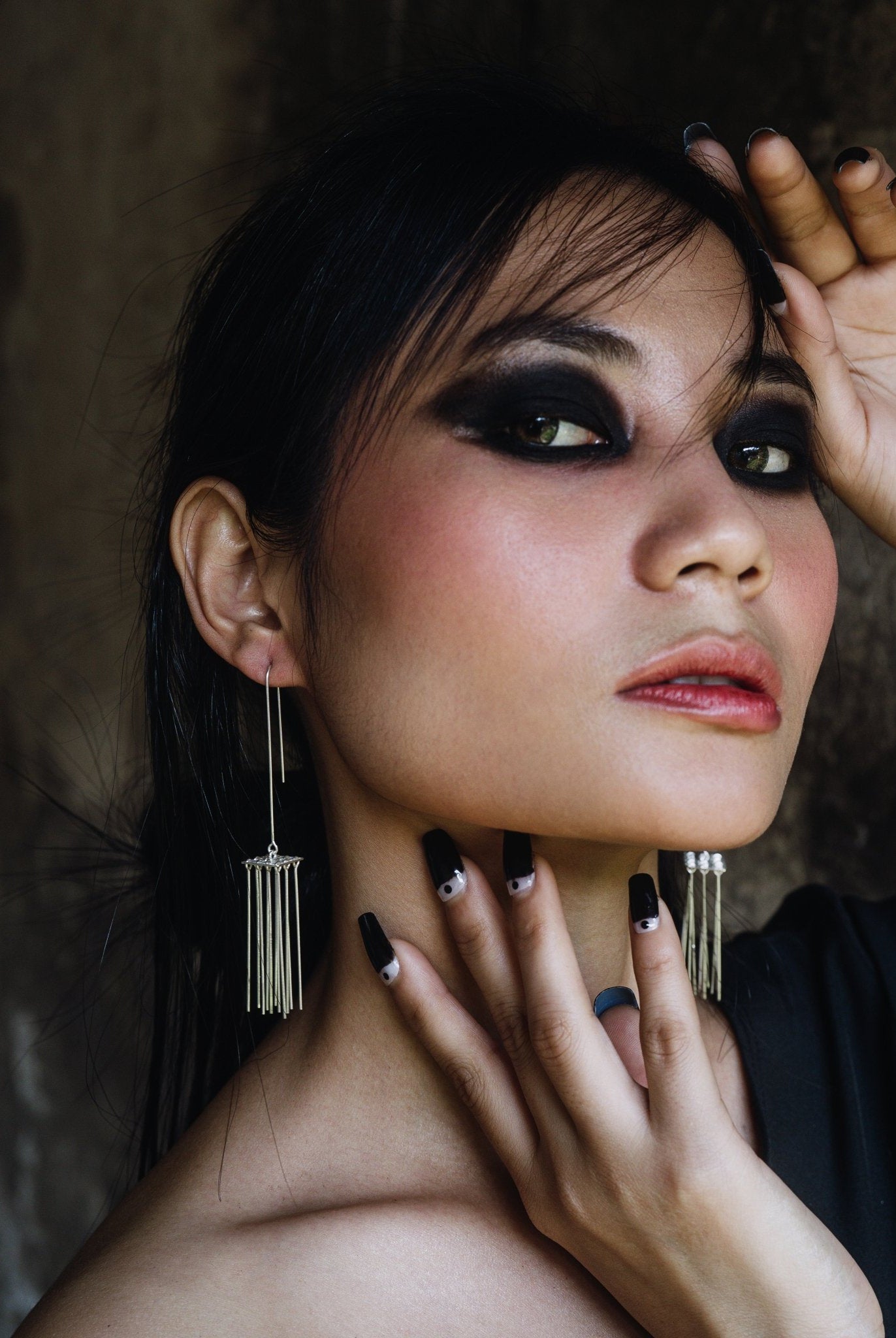 Sway Solo Earrings - CiceroniEarringsBaka