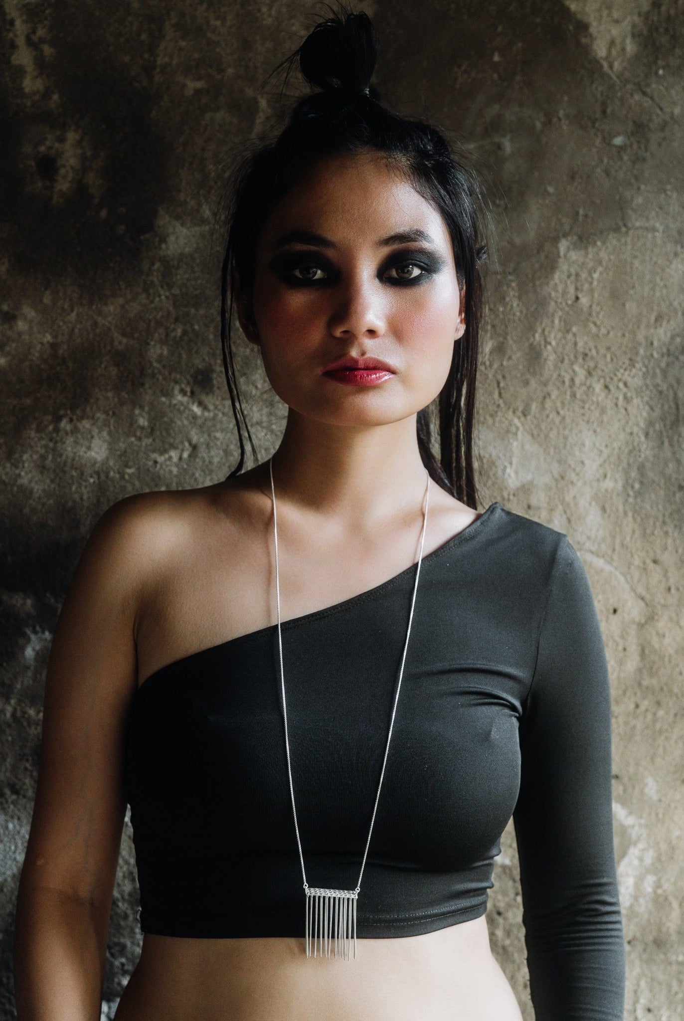 Sway Solo Necklace - CiceroniNecklaceBaka