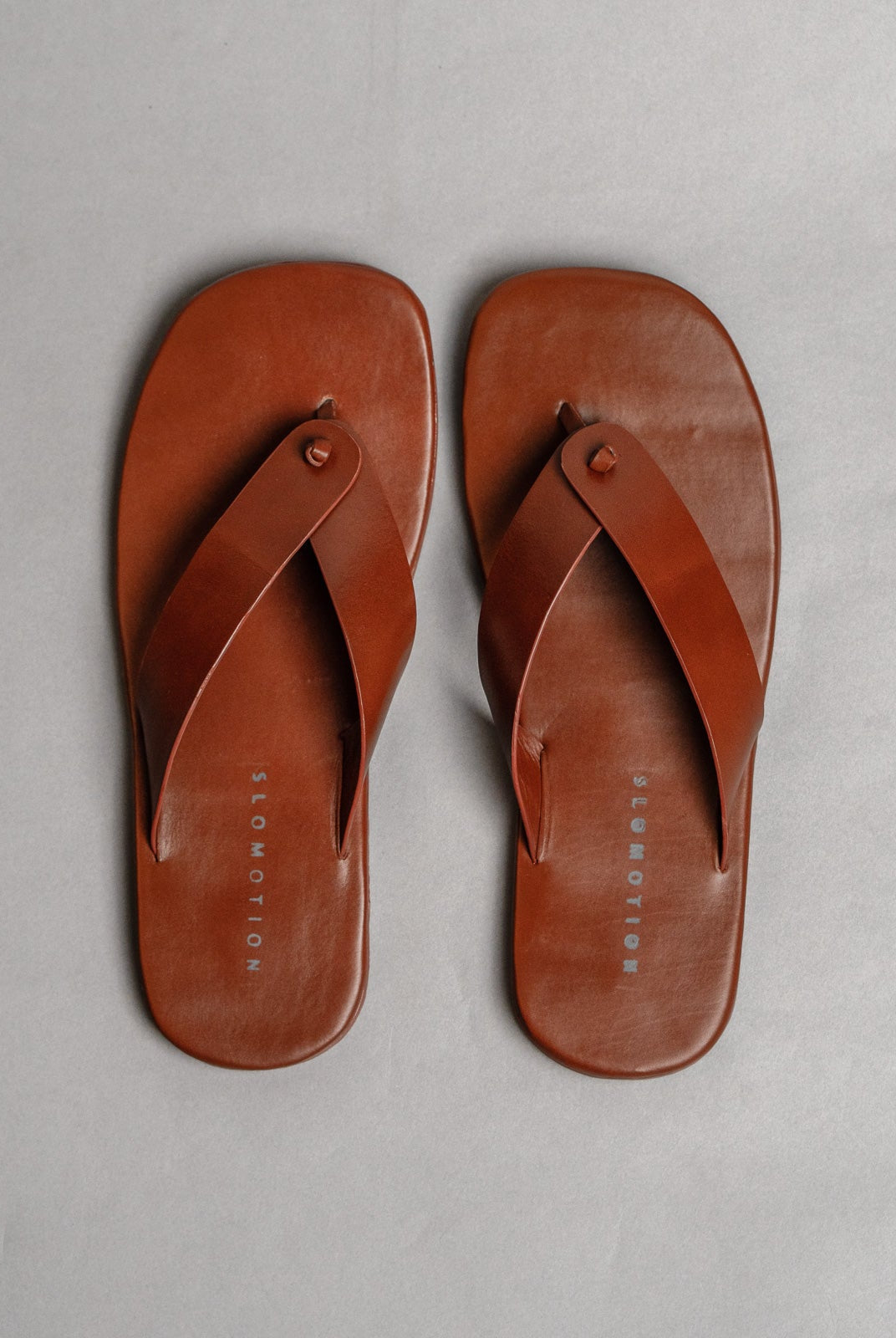 Tan Knot Flip Flops - Women - CiceroniFlatsSlomotion
