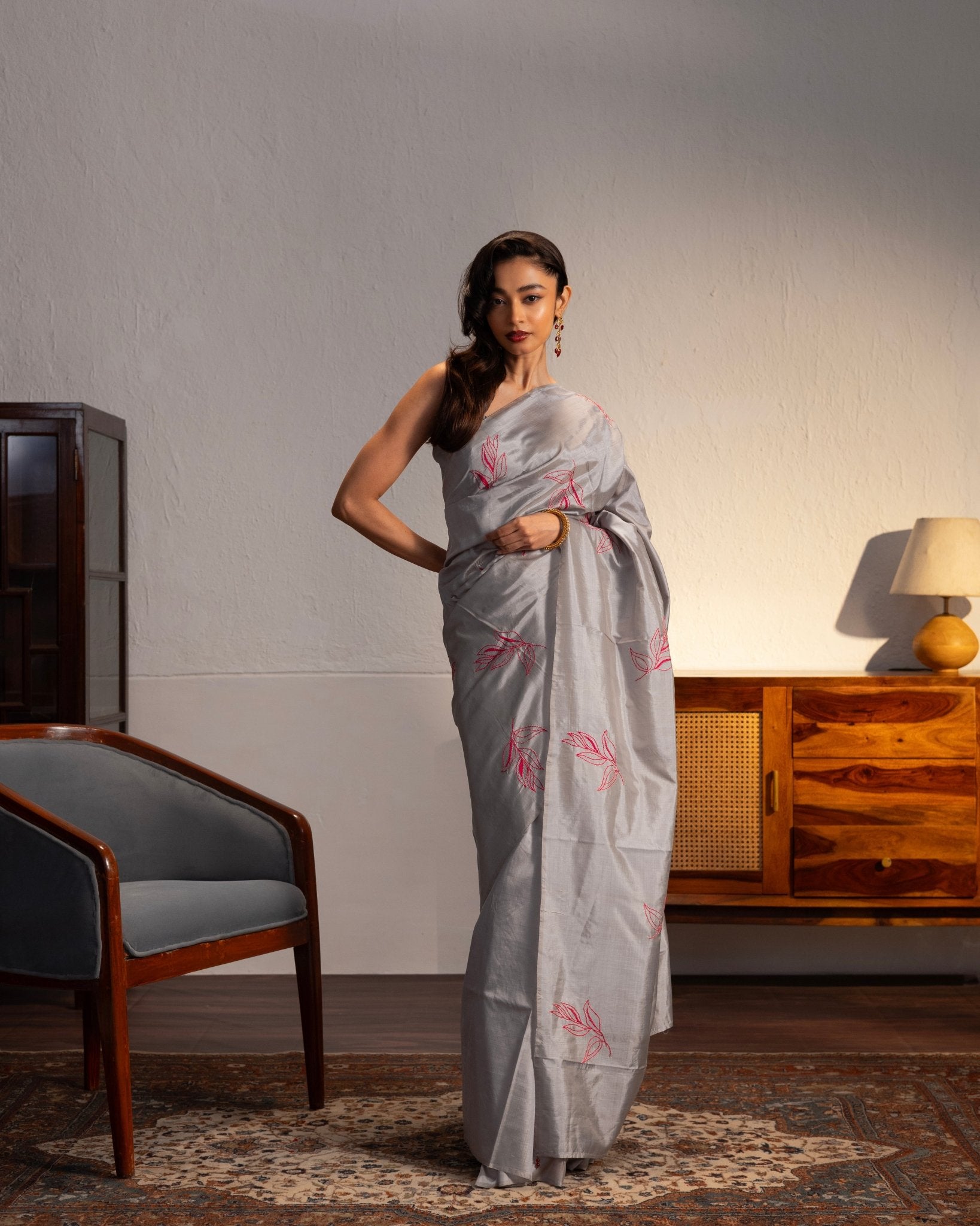 Tarana - Light Grey - CiceroniSareeIra