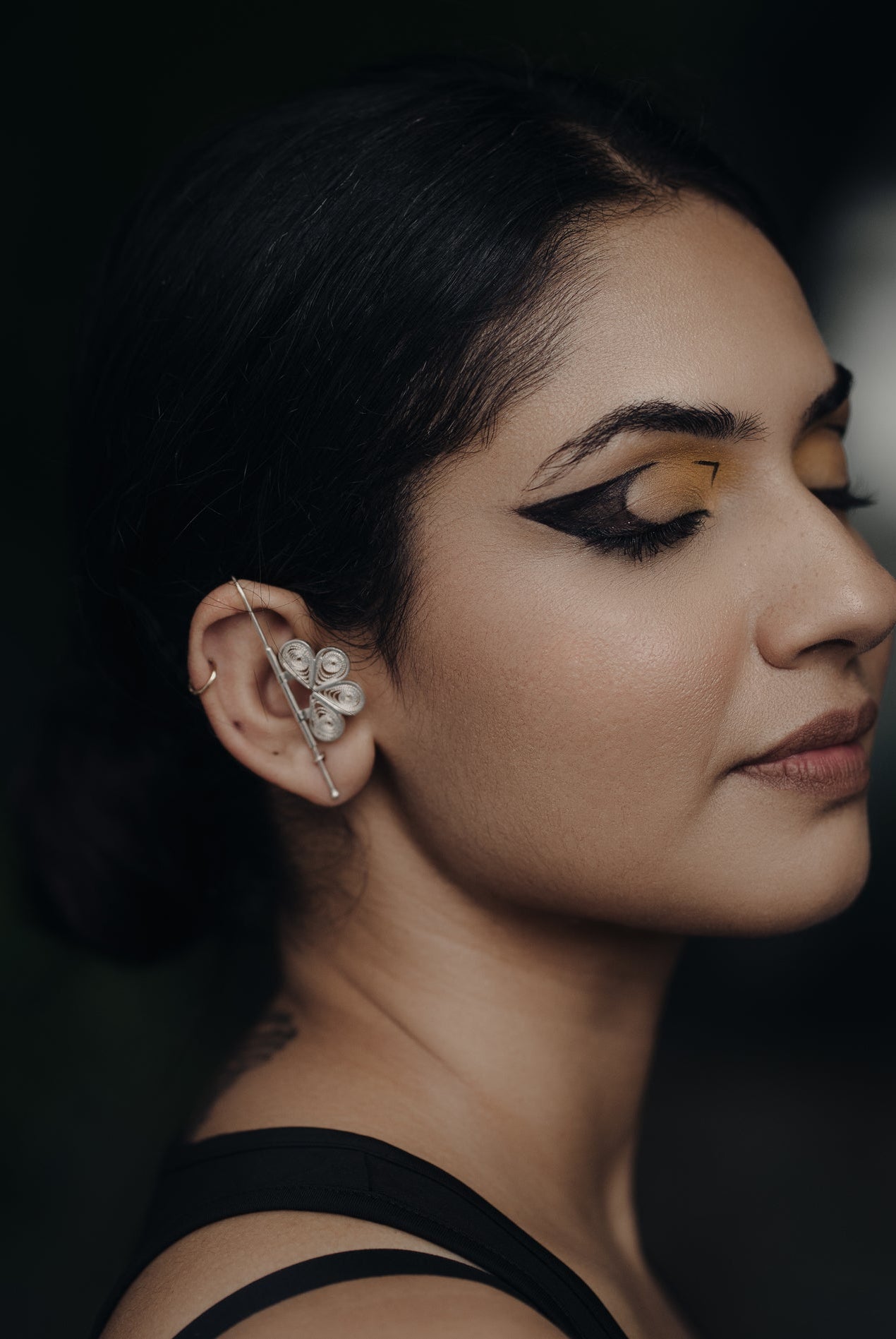Tarkashi Bold Earcuff - CiceroniEarringsBaka
