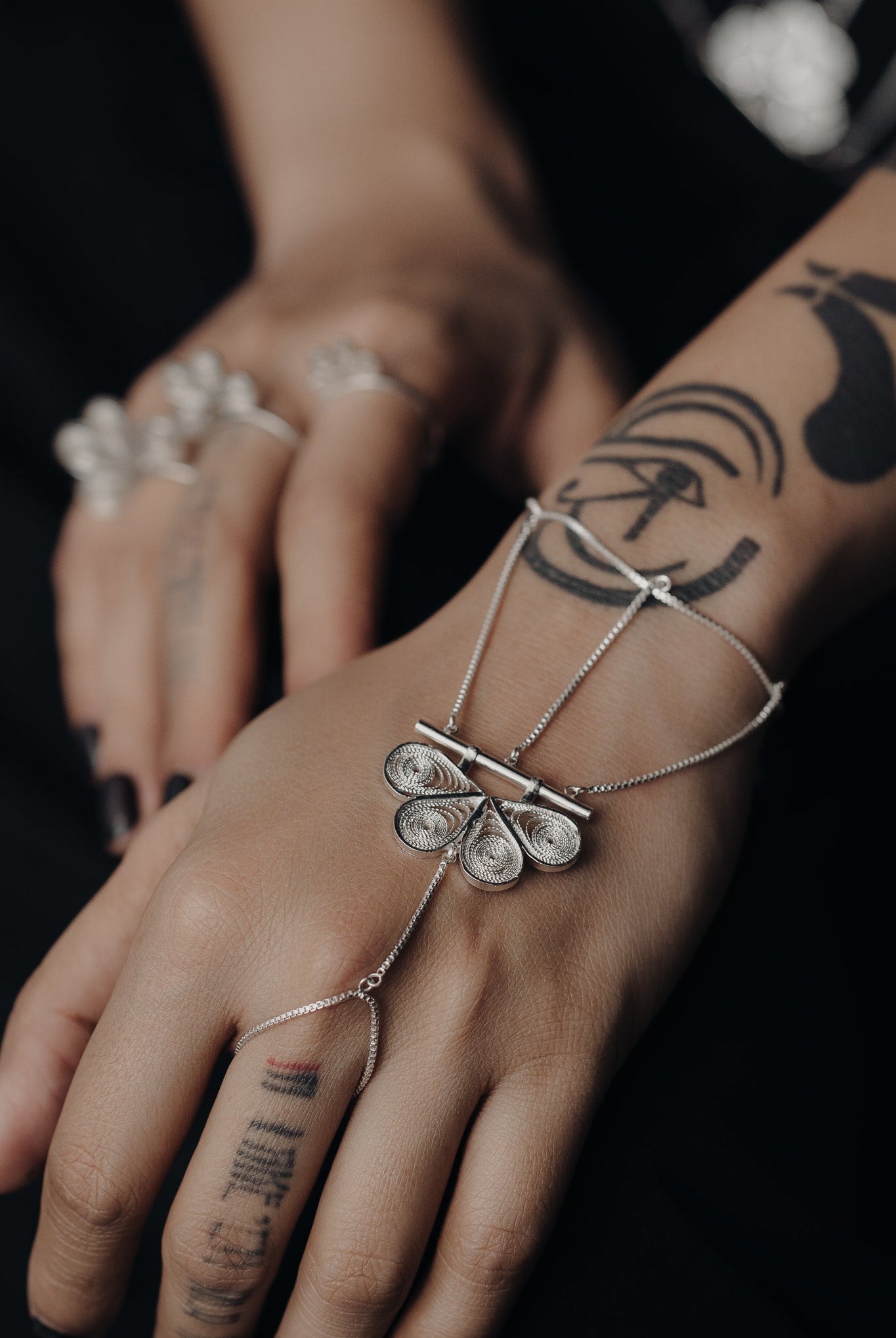 Tarkashi Hand Harness - CiceroniBraceletsBaka