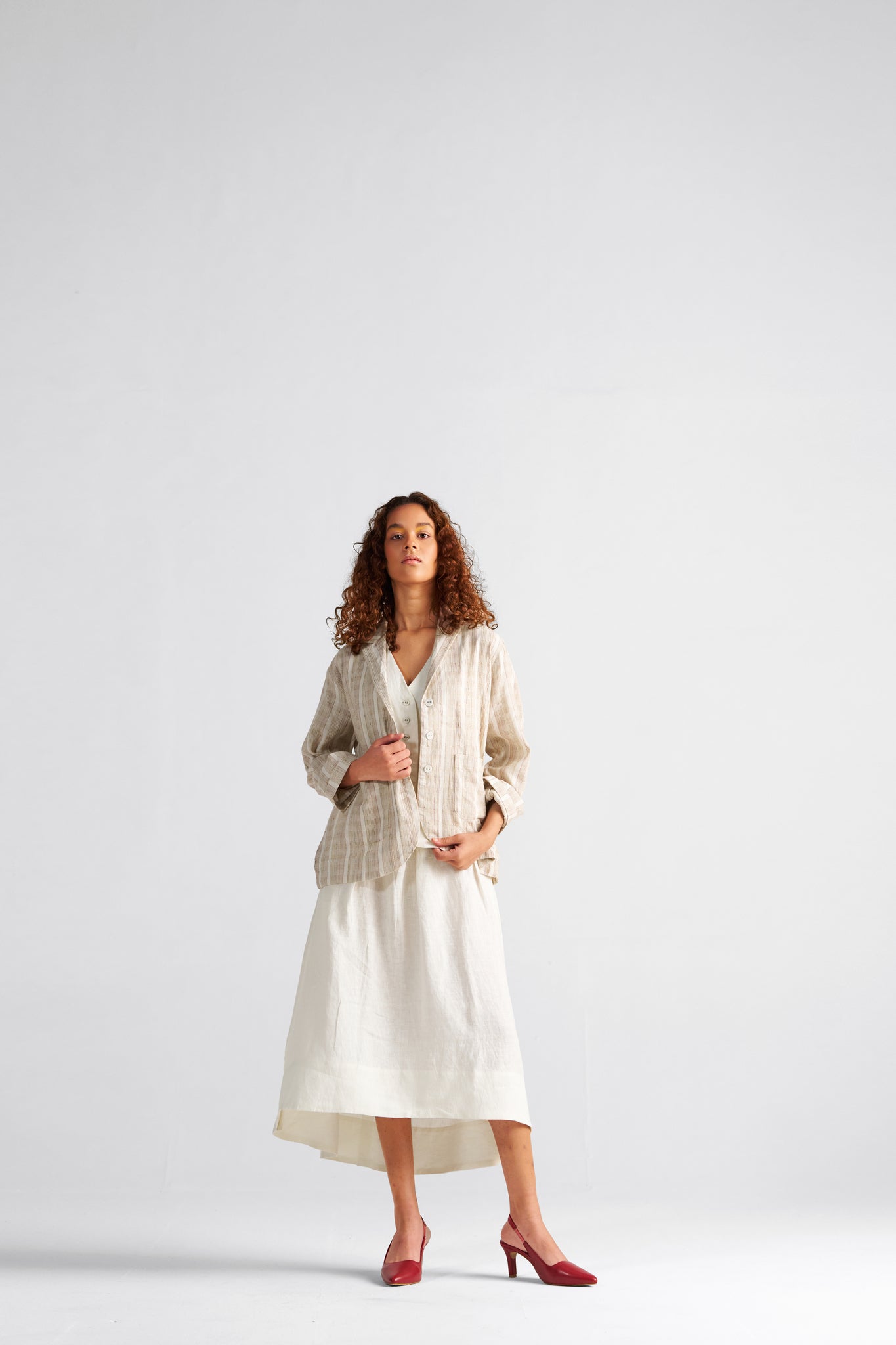 Tea Linen Room Blazer - CiceroniBlazersPaeony