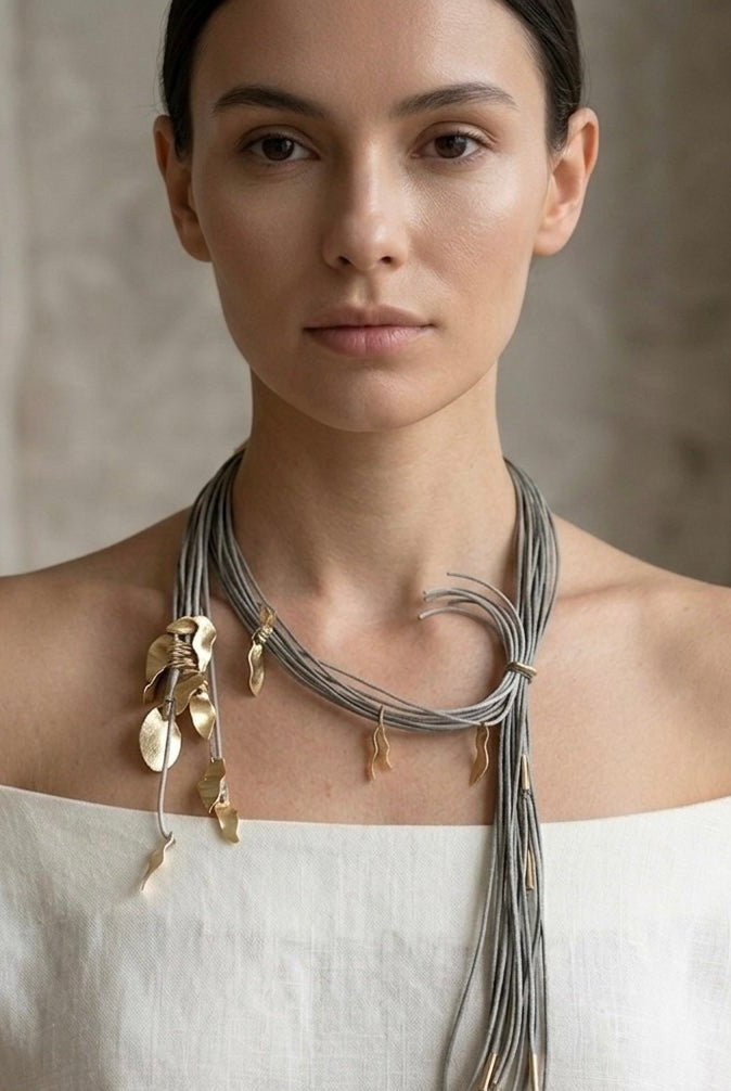 The Falling Leaf Necklace - CiceroniNecklaceZaza by Somya