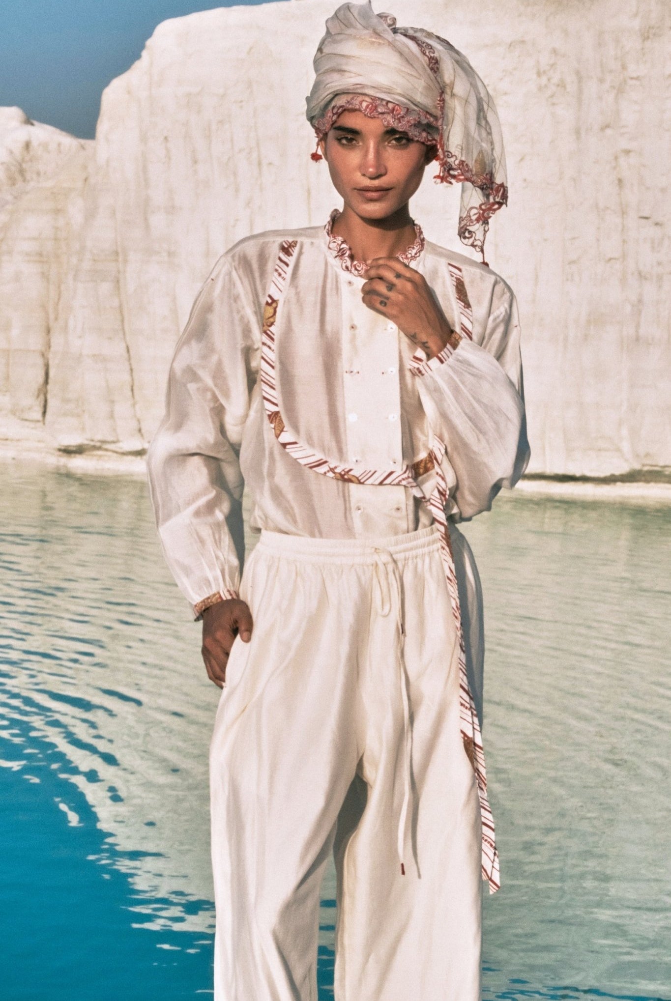 Thiri Embroidered Pants - CiceroniWomen PantsAhmev