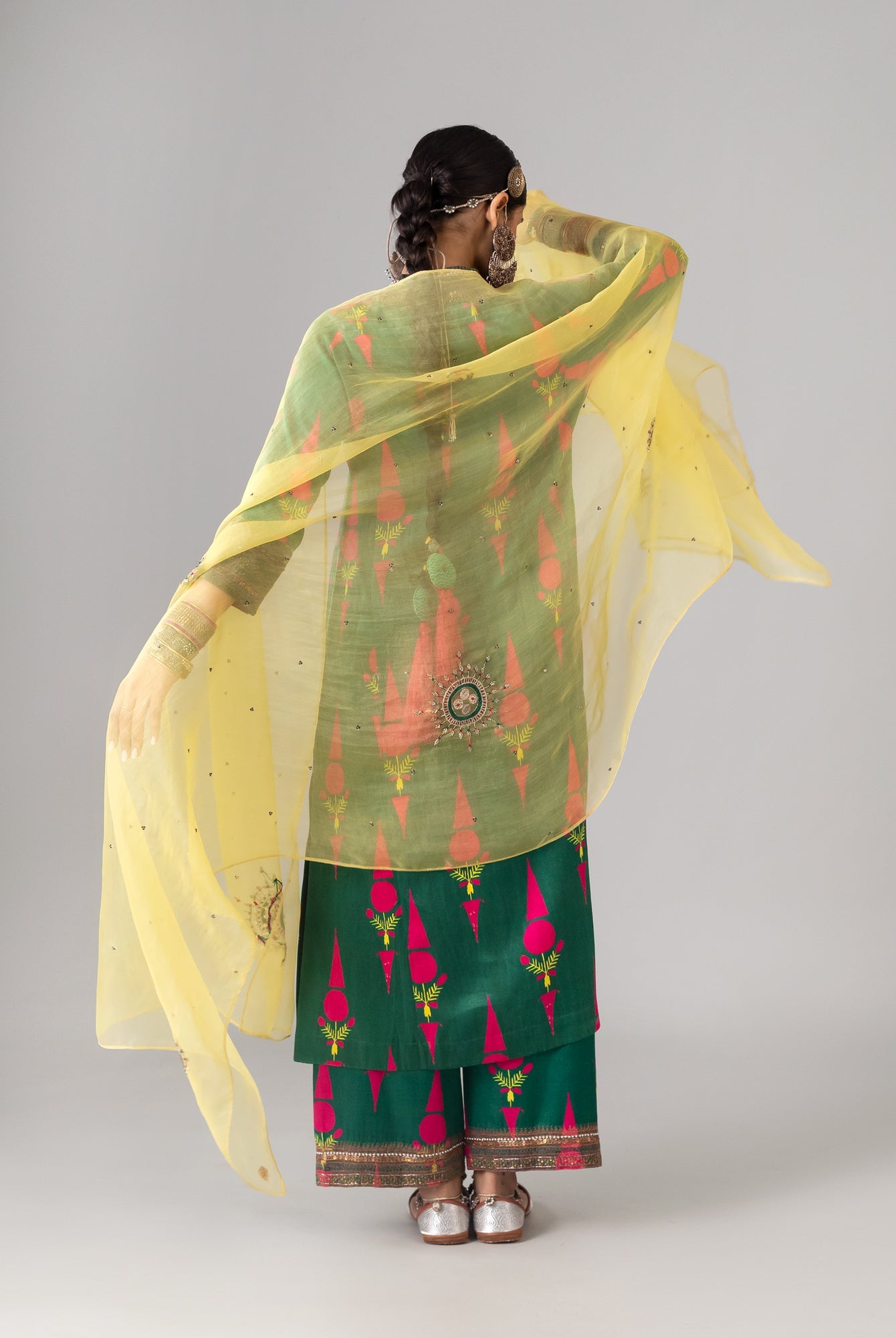 Thirma Dupatta - CiceroniDupattaShades of India