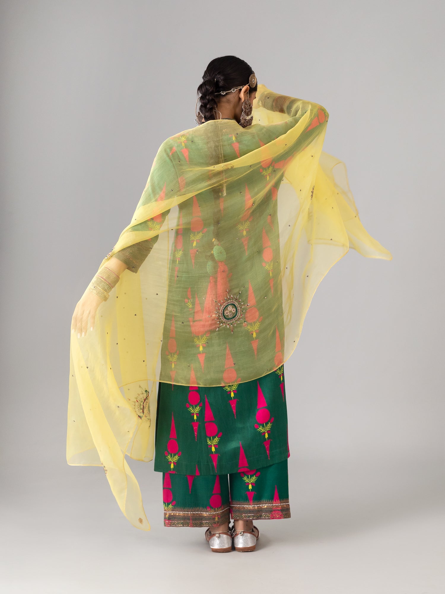 Thirma Dupatta - CiceroniDupattaShades of India