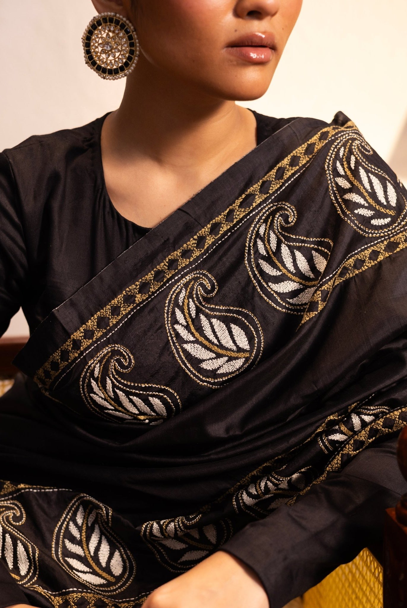 Thumri - Black - CiceroniSareeIra