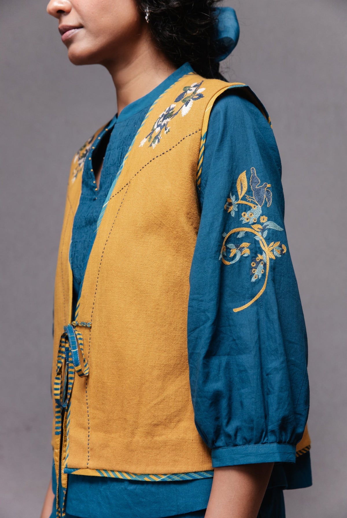 Tie up Vest Mustard - CiceroniVestSubbah