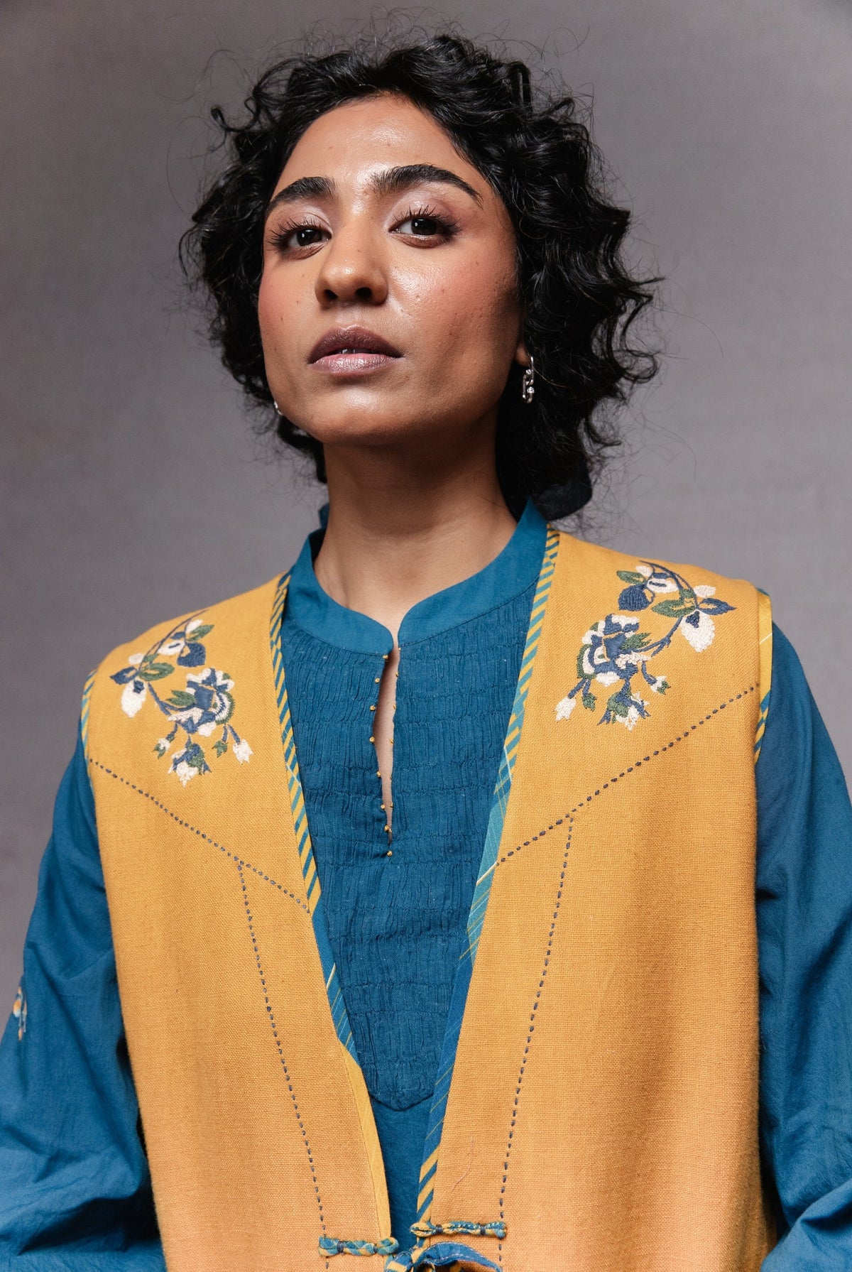 Tie up Vest Mustard - CiceroniVestSubbah