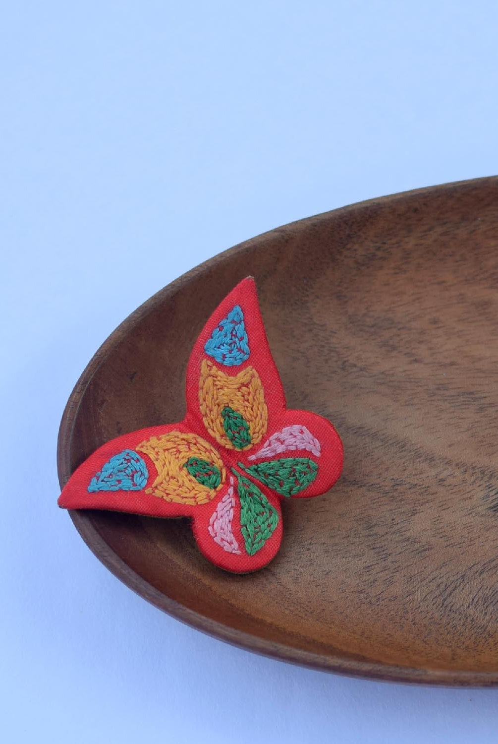 Titli Brooch - Red - CiceroniBroochPaulami