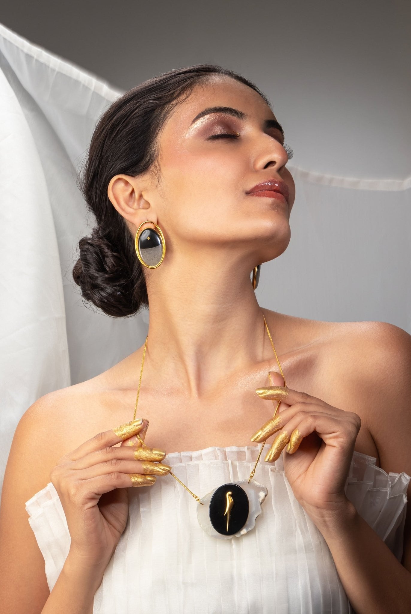 Tota and Black Agate Necklace - CiceroniNecklaceRumri