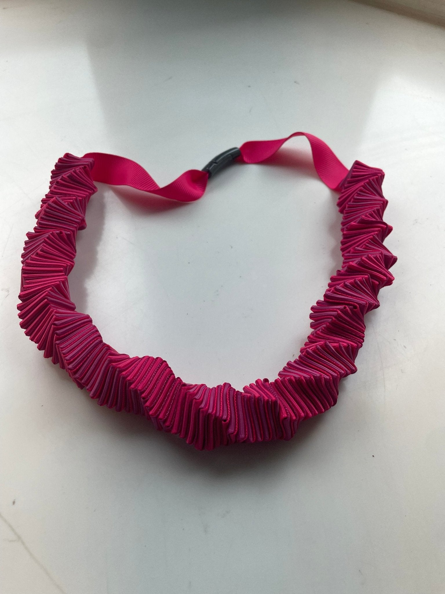 Tred Necklace - CiceroniNecklaceMerald Curio