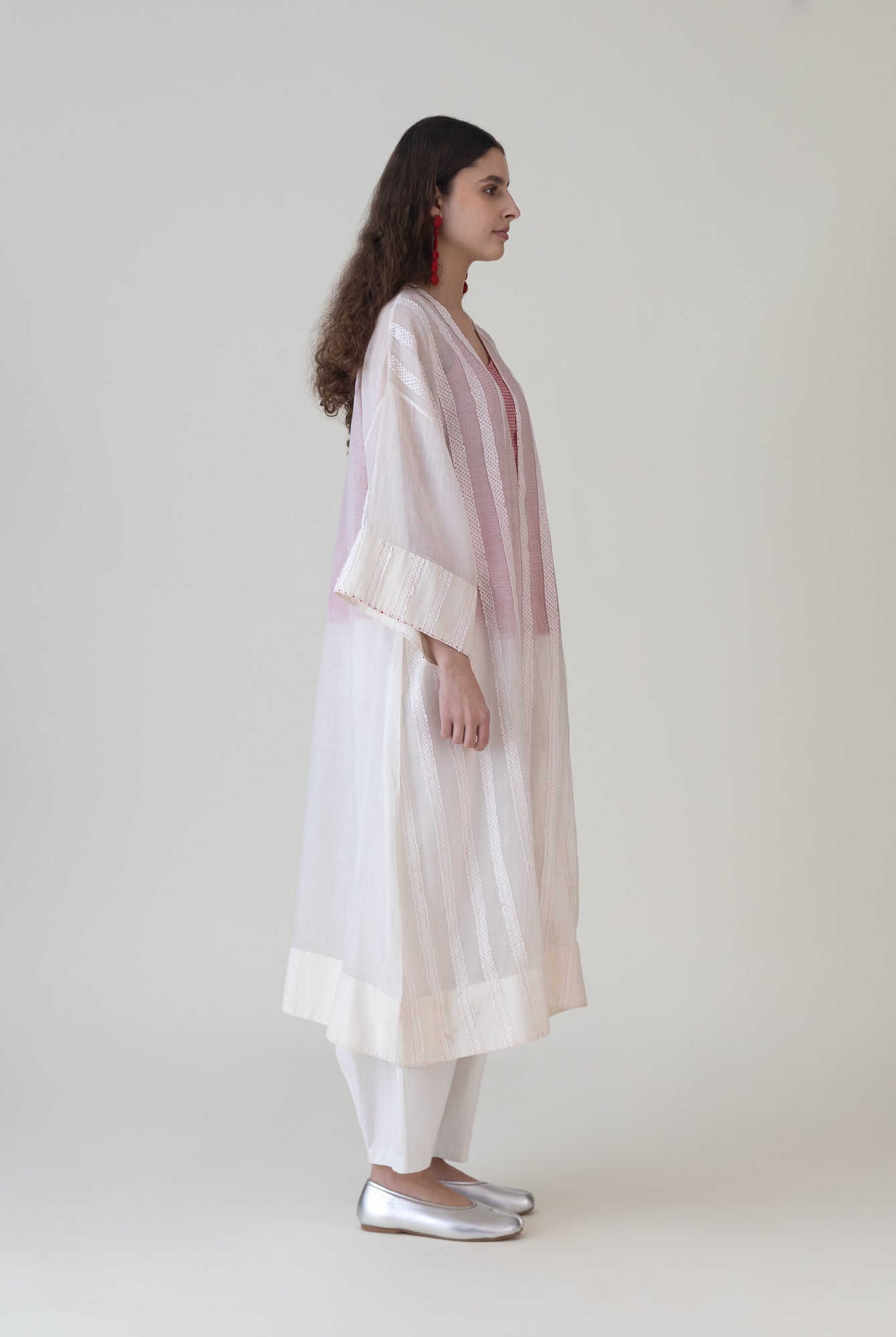 Tsukikabu White Overlay - CiceroniJacketsShades of India