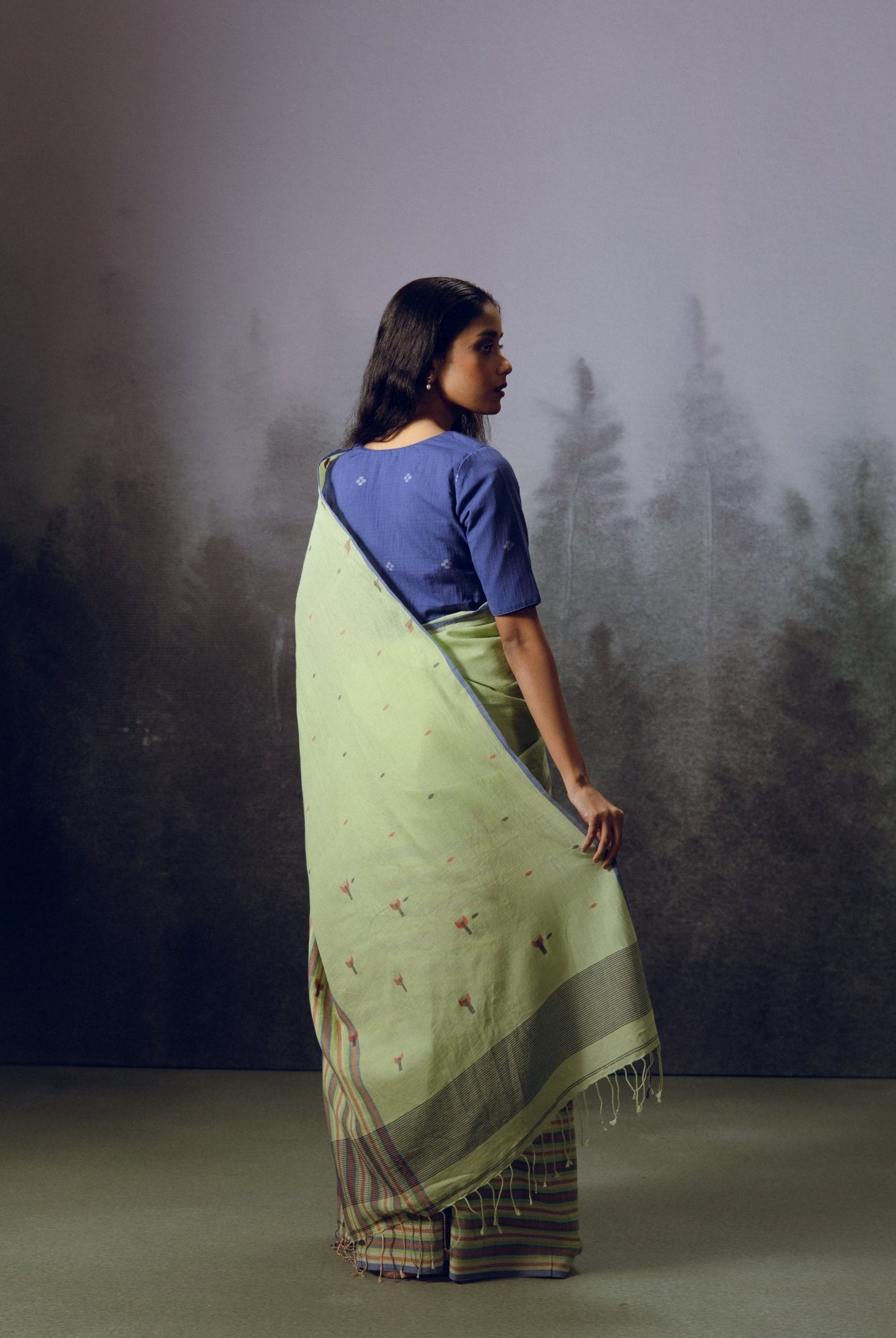 Tulip Saree - CiceroniSareeGulmohar Calcutta