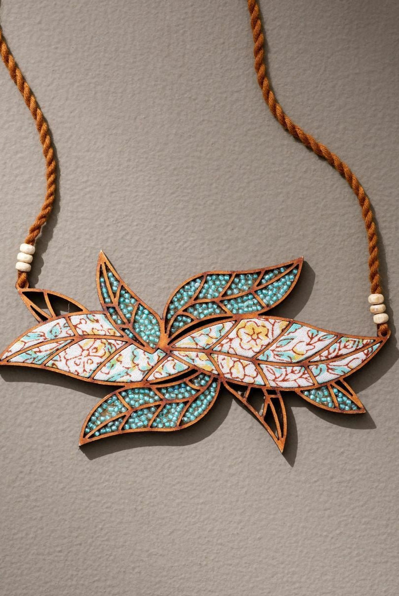 Turquoise White Bloom Leaf Motif Necklace - CiceroniNecklaceWhe by Abira