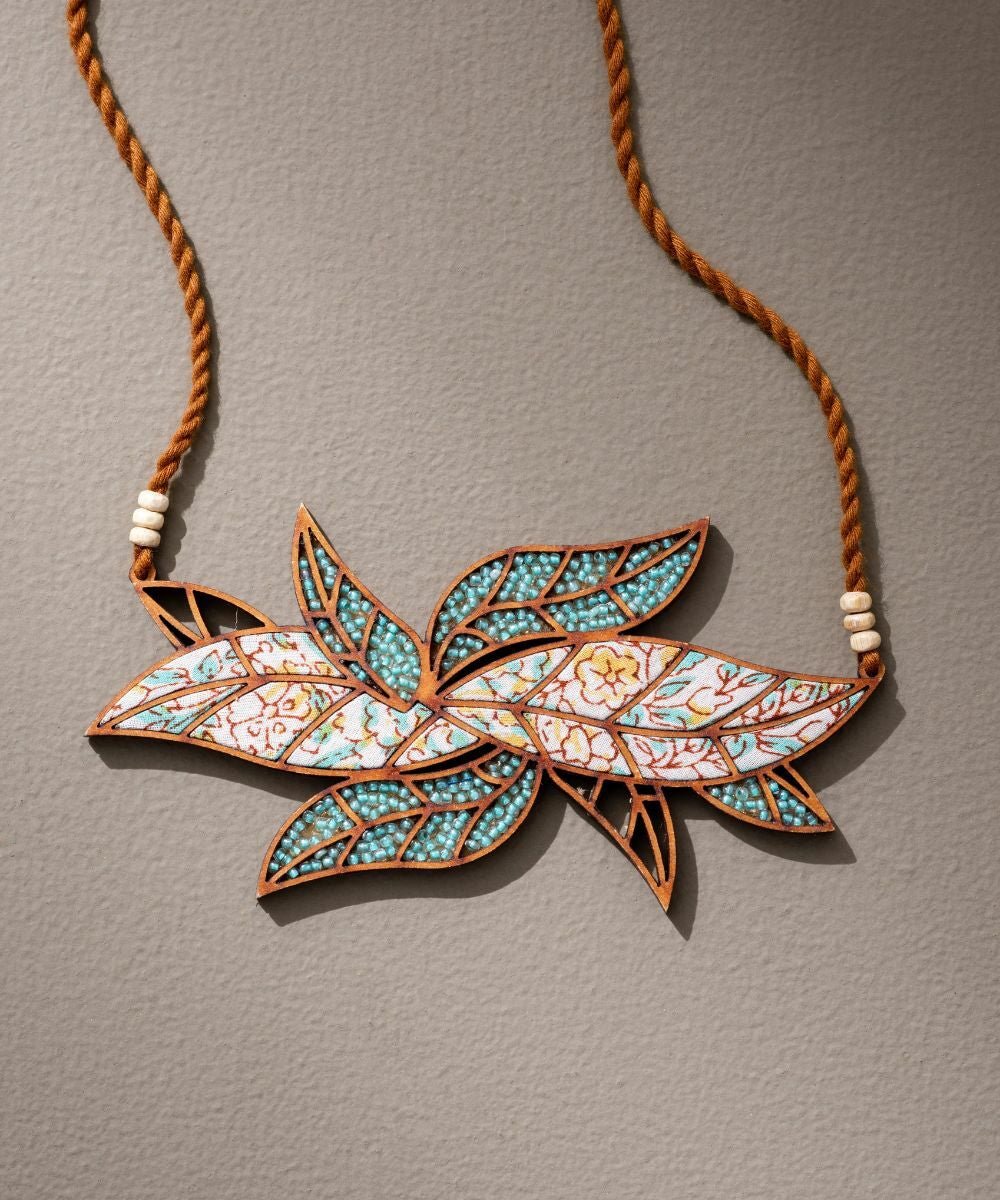 Turquoise White Bloom Leaf Motif Necklace - CiceroniNecklaceWhe by Abira