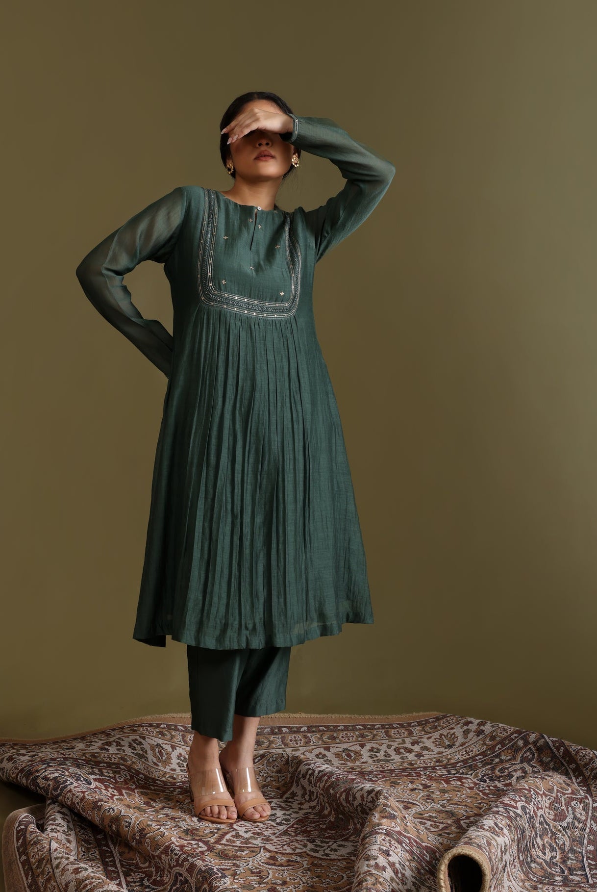 Tvara Outfit - CiceroniKurta Set, Festive WearChokhi Chorri