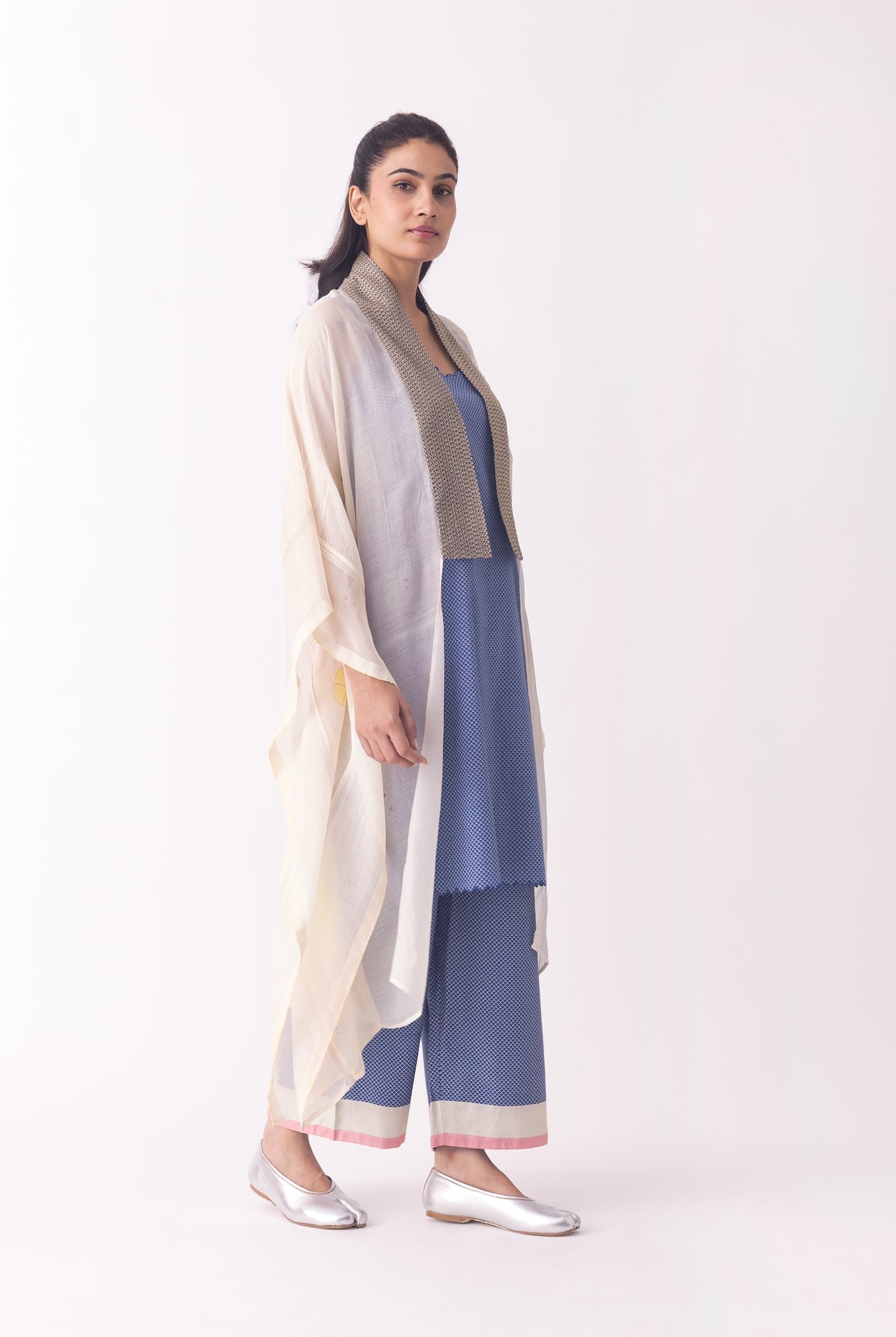 Urara Overlay with Slip - CiceroniJacketsShades of India
