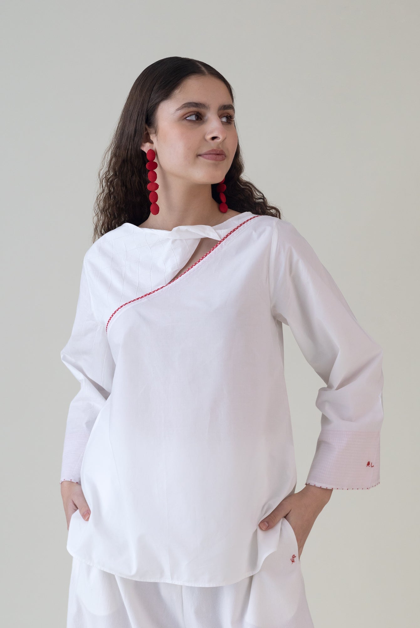 Utsuroi White Top - CiceroniTopsShades of India