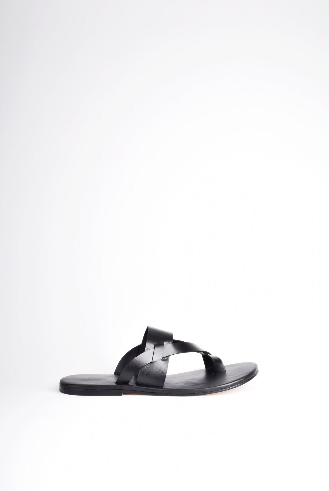 V - Strap Mens Chappals - CiceroniFlatsSlomotion